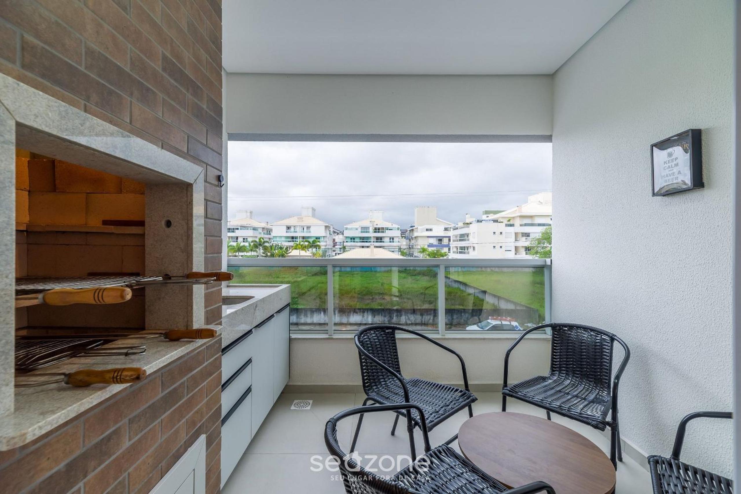 Apart in Cond. w/ pool 400m from the beach TDB0101