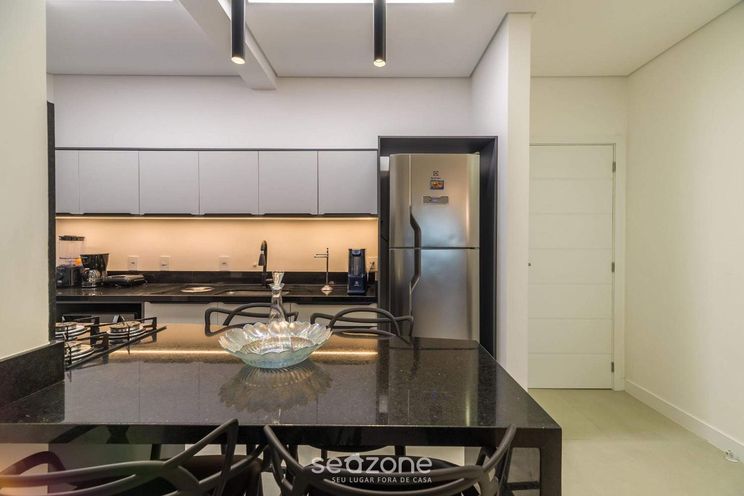 Apart in Cond. w/ pool 400m from the beach TDB0101