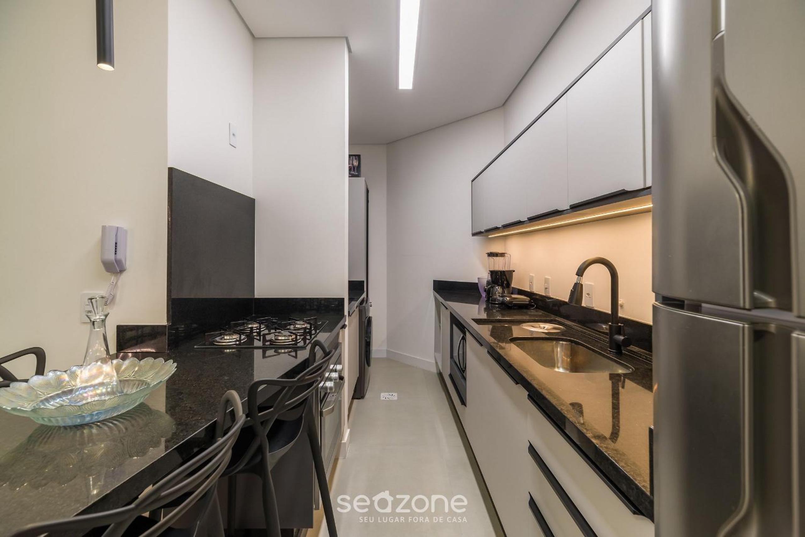 Apart in Cond. w/ pool 400m from the beach TDB0101