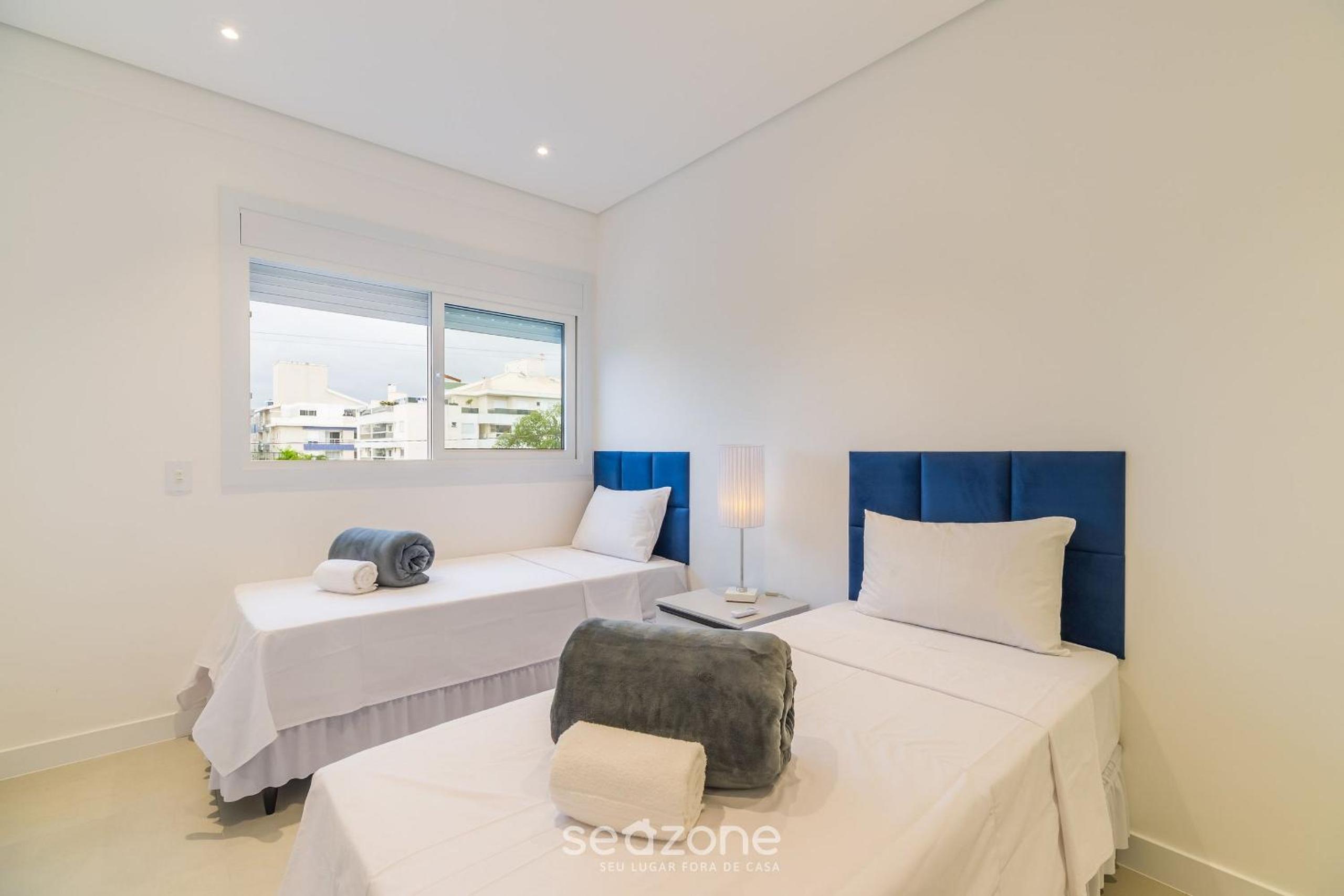 Apart in Cond. w/ pool 400m from the beach TDB0101