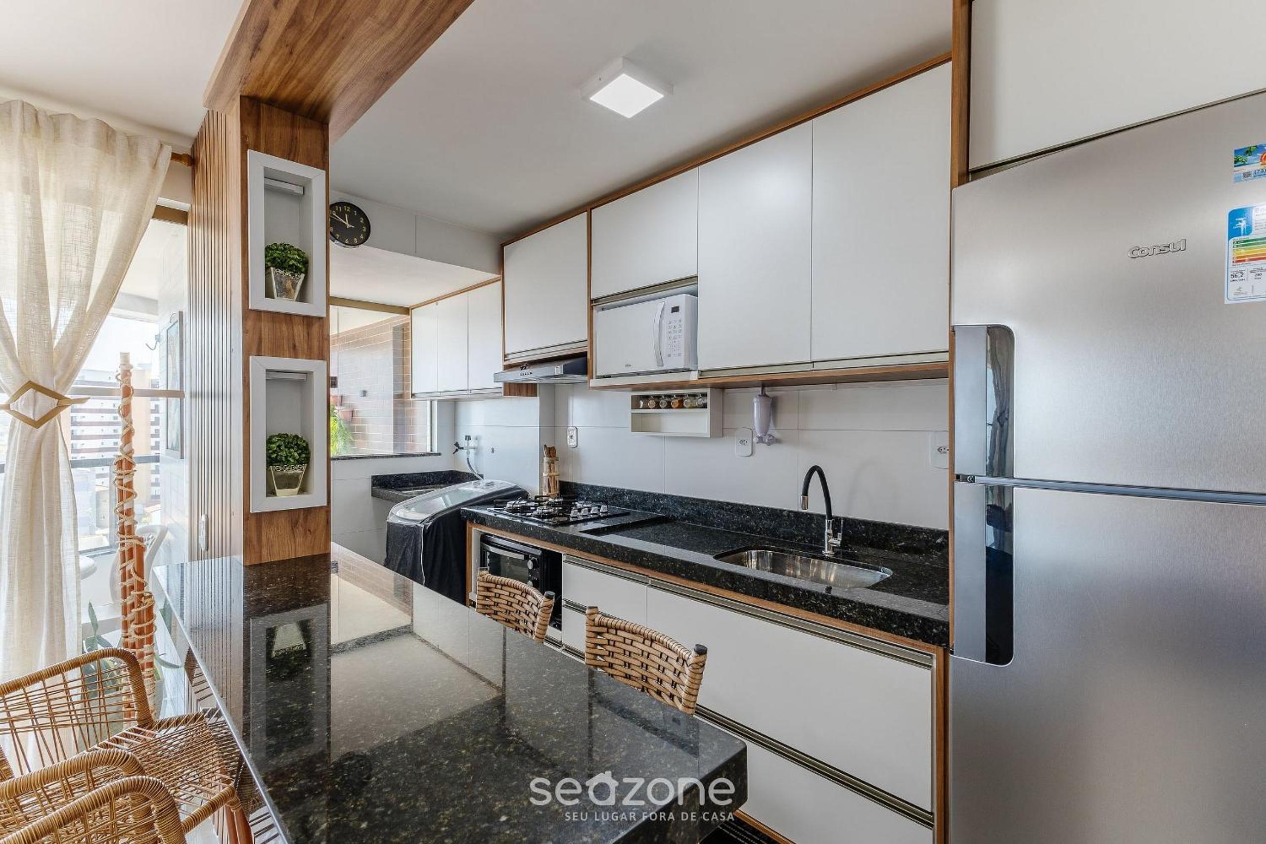 Building with swimming pool 300m from the beach in Ilhéus - MMD