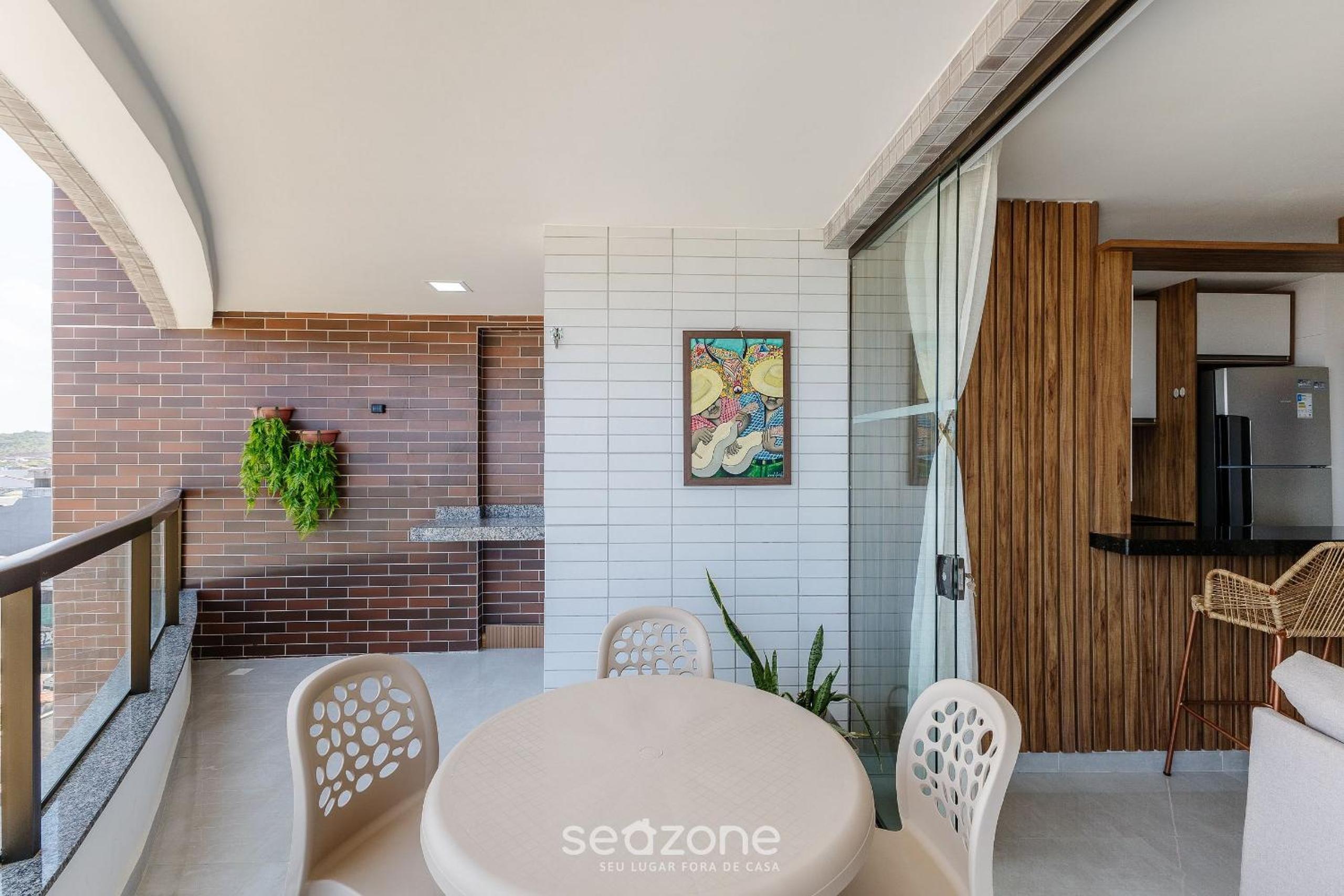 Building with swimming pool 300m from the beach in Ilhéus - MMD