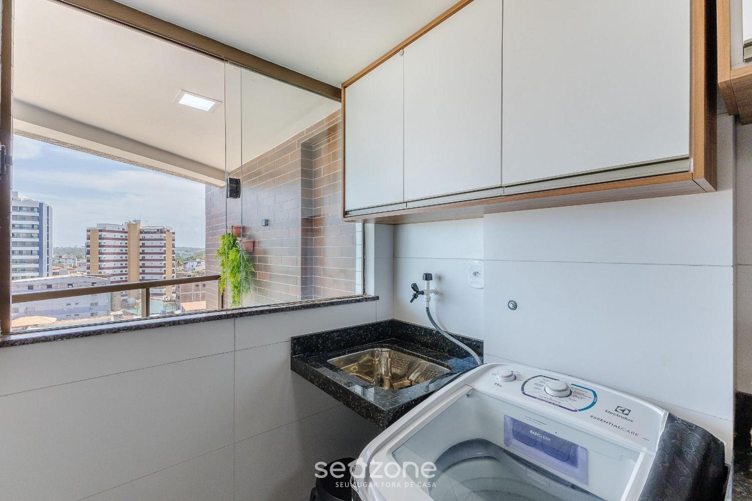 Building with swimming pool 300m from the beach in Ilhéus - MMD