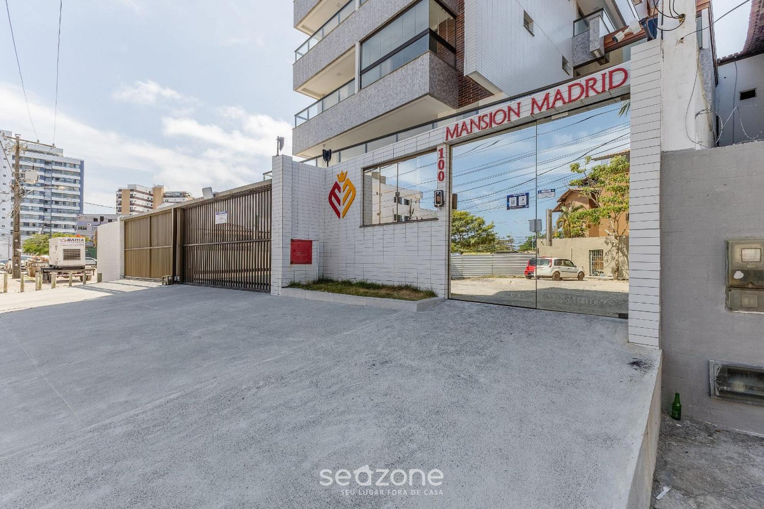 Building with swimming pool 300m from the beach in Ilhéus - MMD