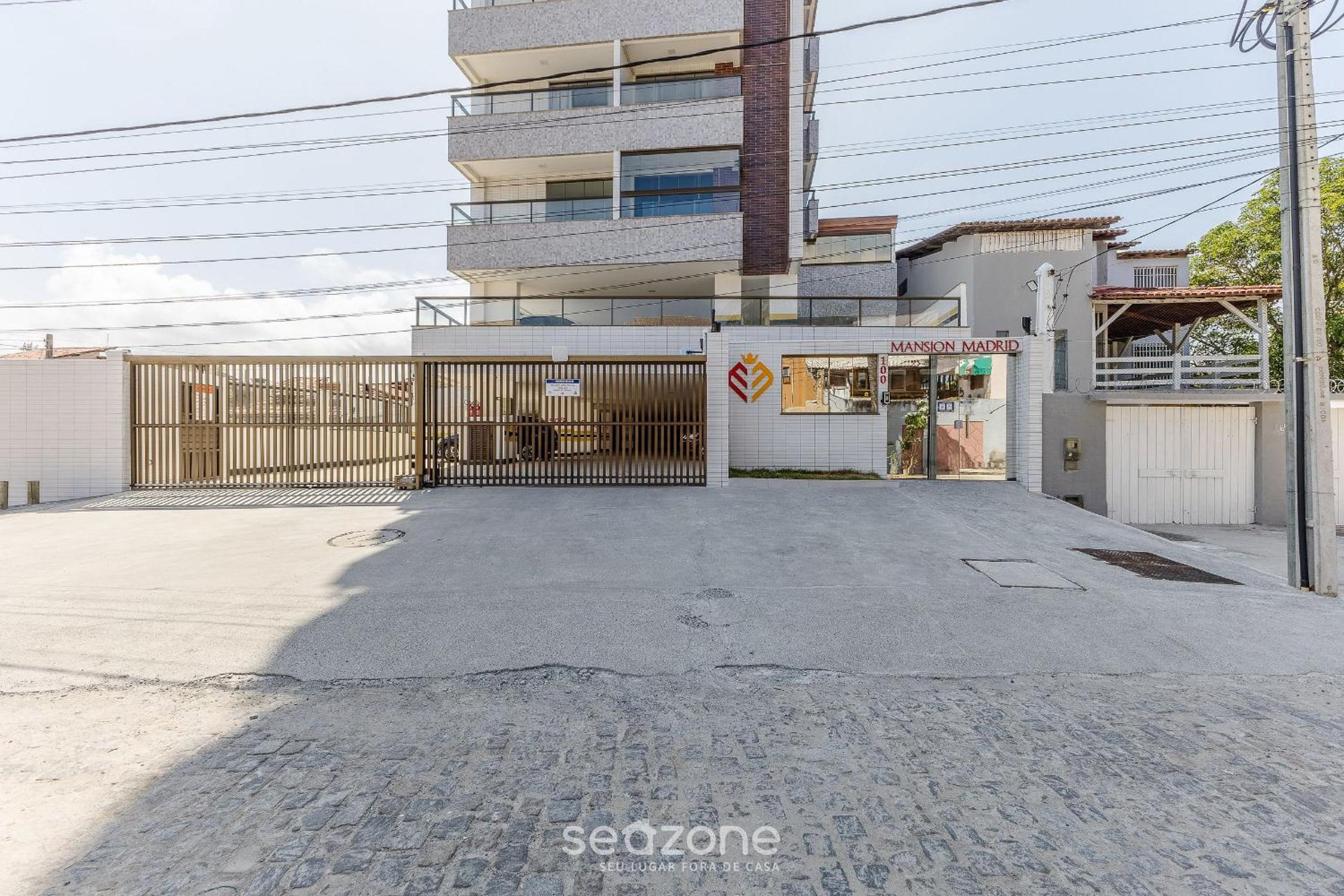 Building with swimming pool 300m from the beach in Ilhéus - MMD