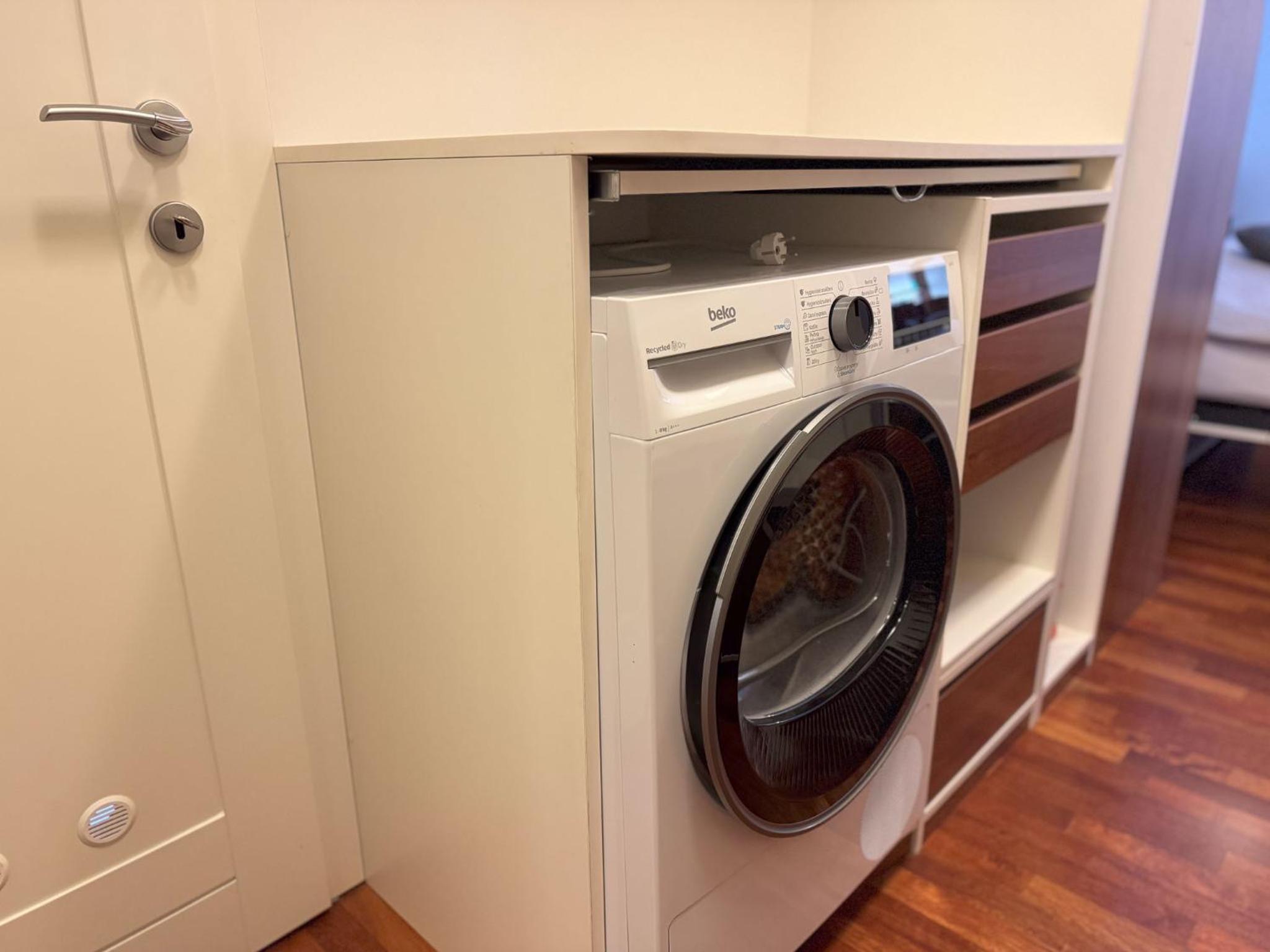 Apartment 29 Old Town, 2 Bathrooms, AC, Quiet