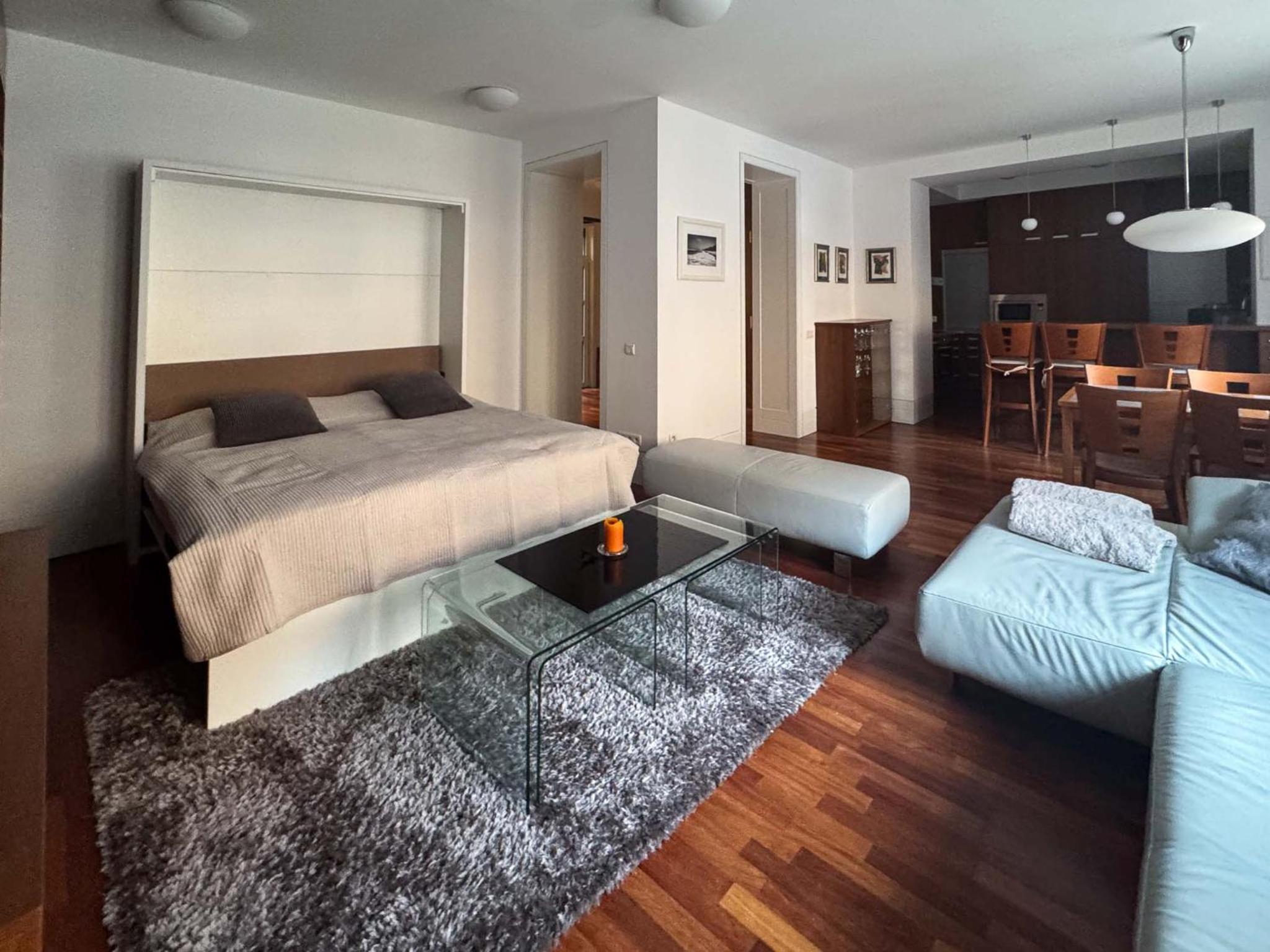 Apartment 29 Old Town, 2 Bathrooms, AC, Quiet