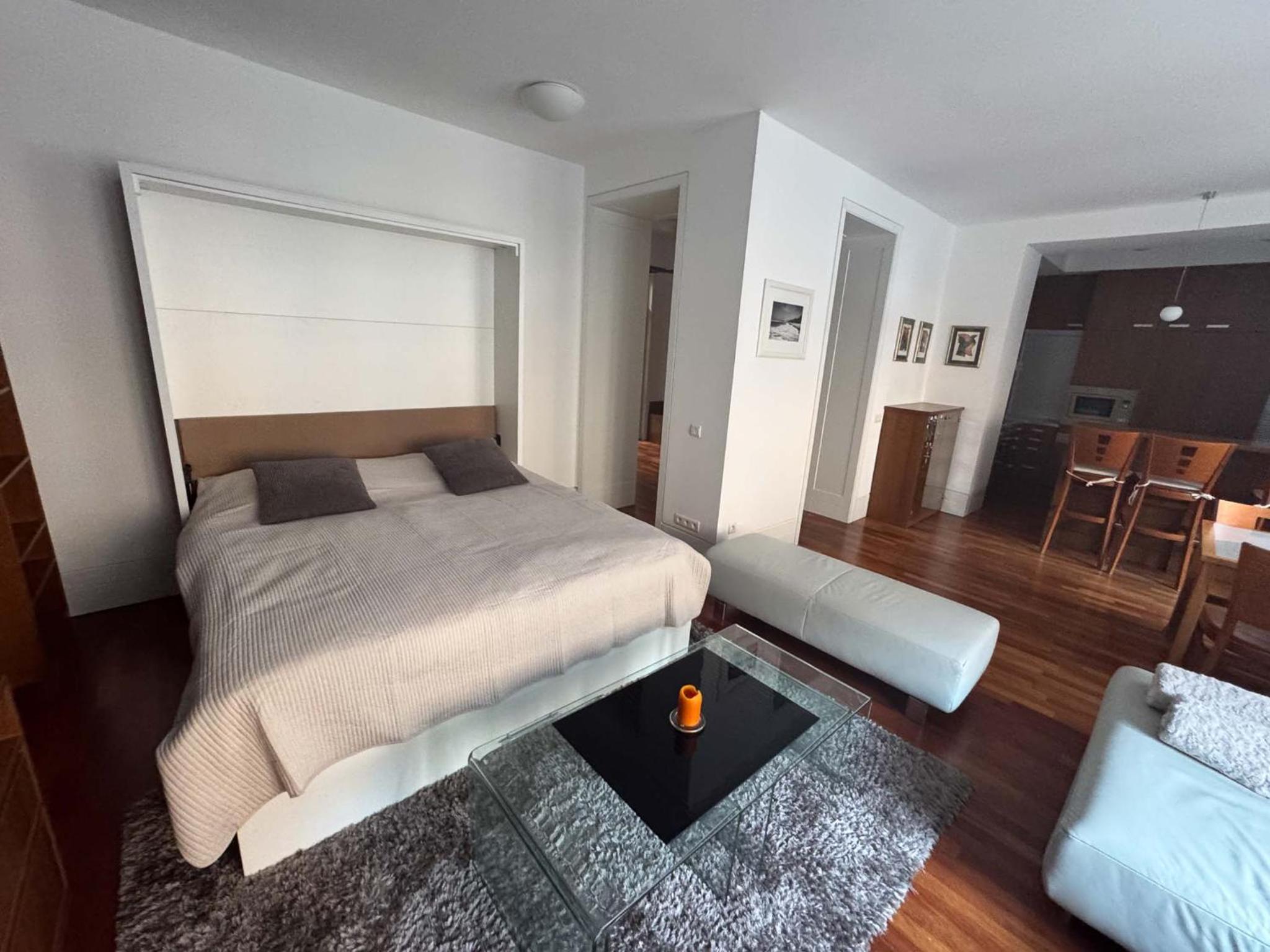 Apartment 29 Old Town, 2 Bathrooms, AC, Quiet