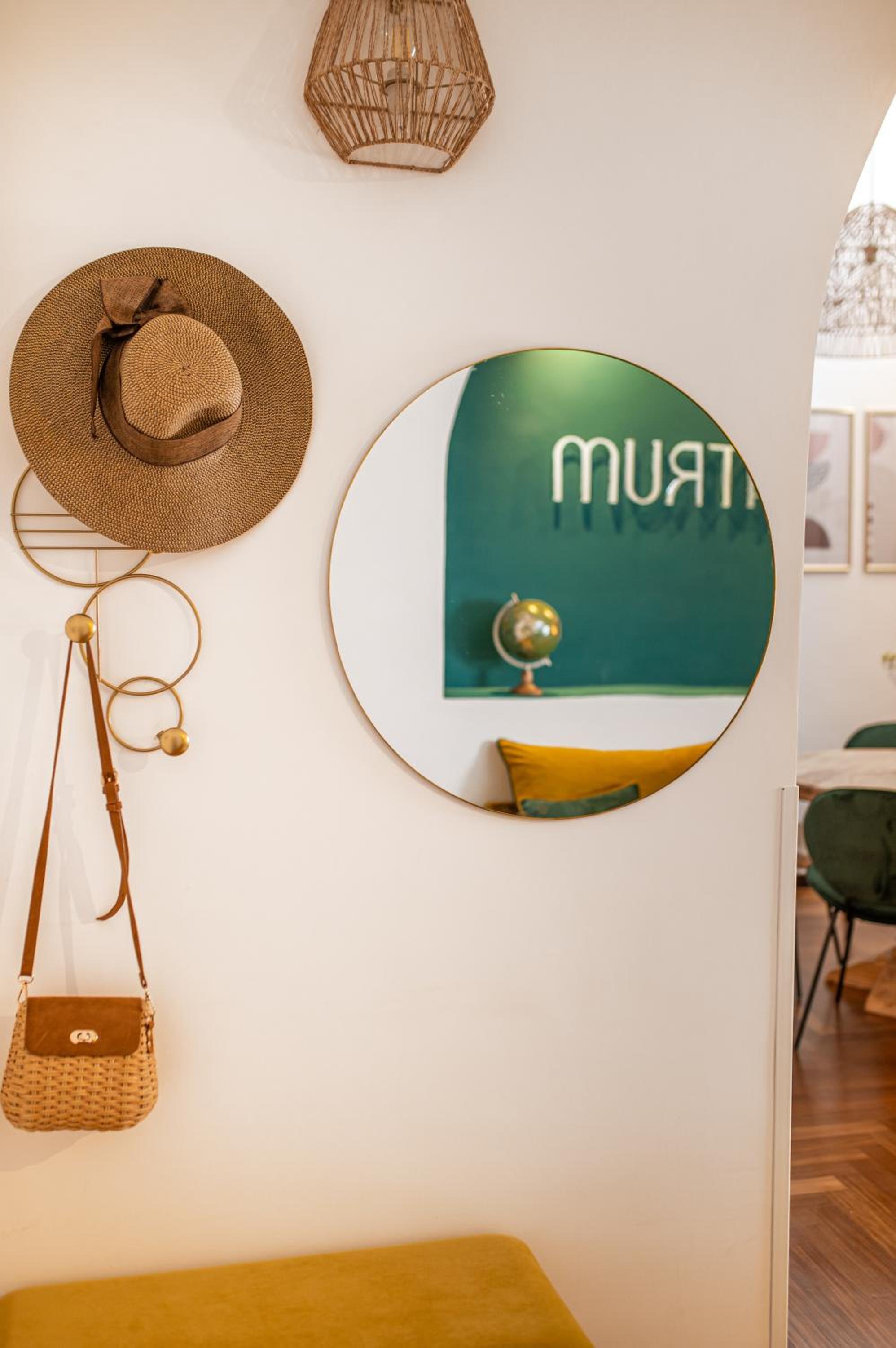 Quatrum Apartment
