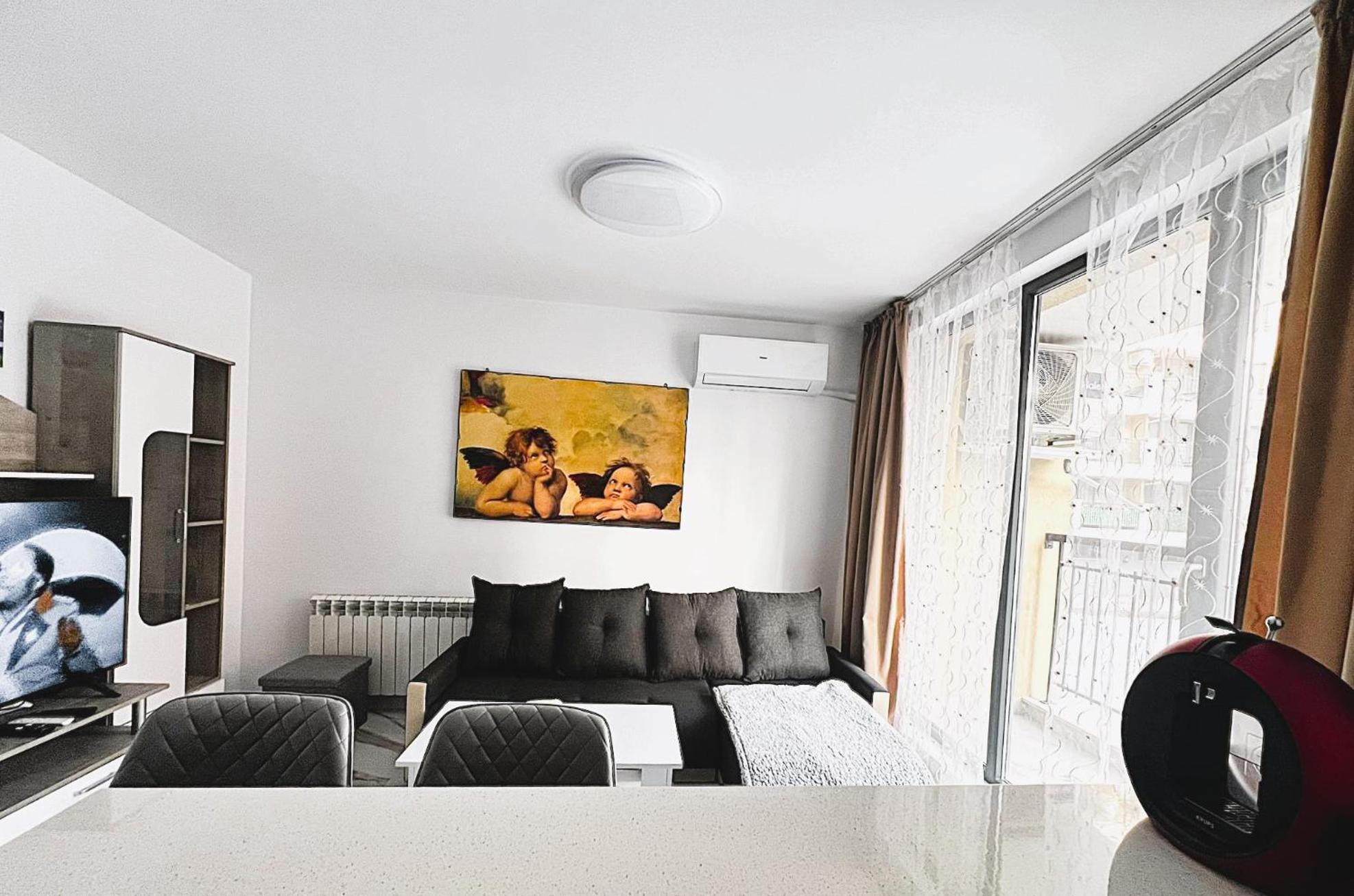 Sirius Apartment