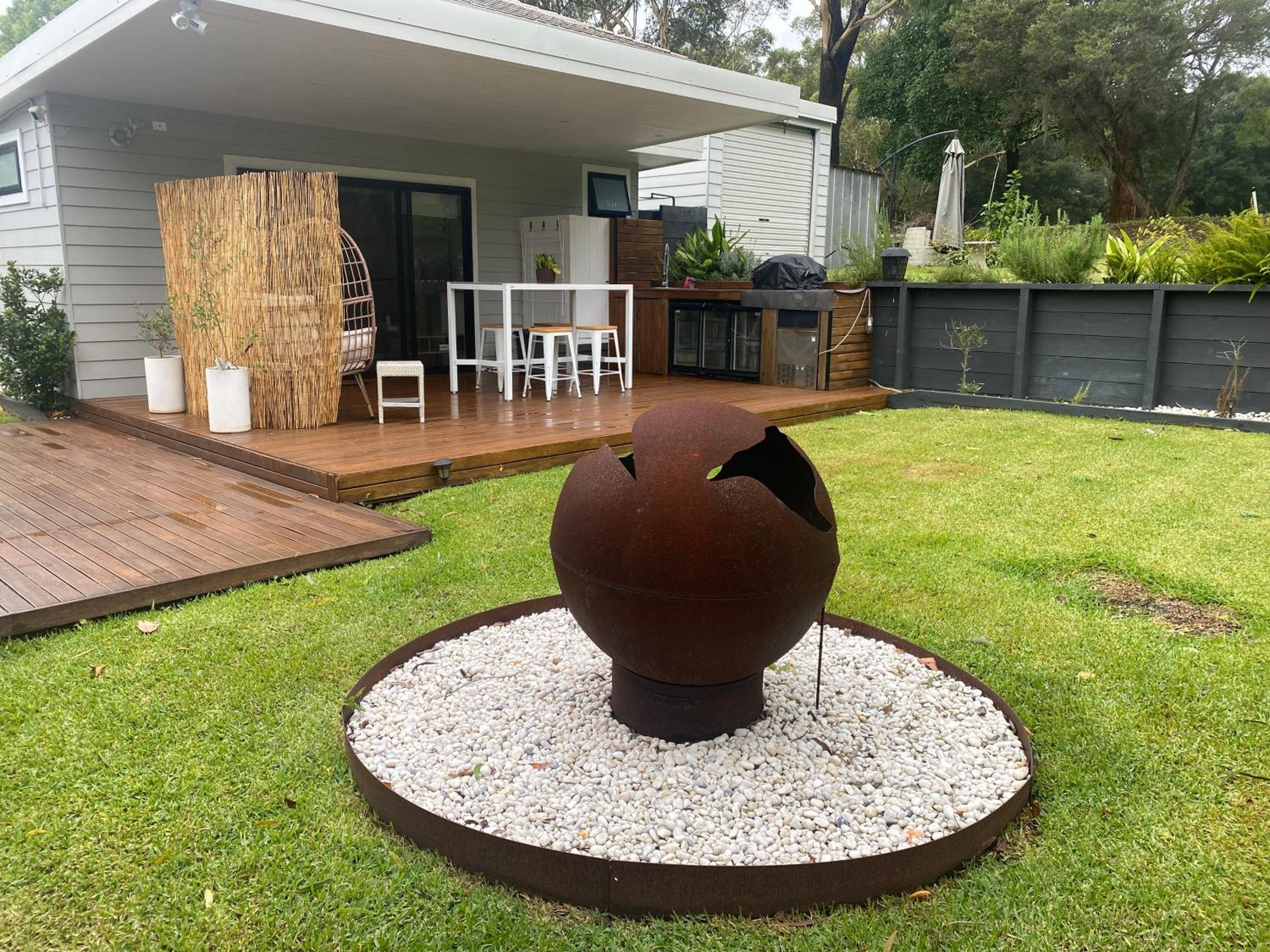 Golf Course & Beach Stay Self-Contained Guest House