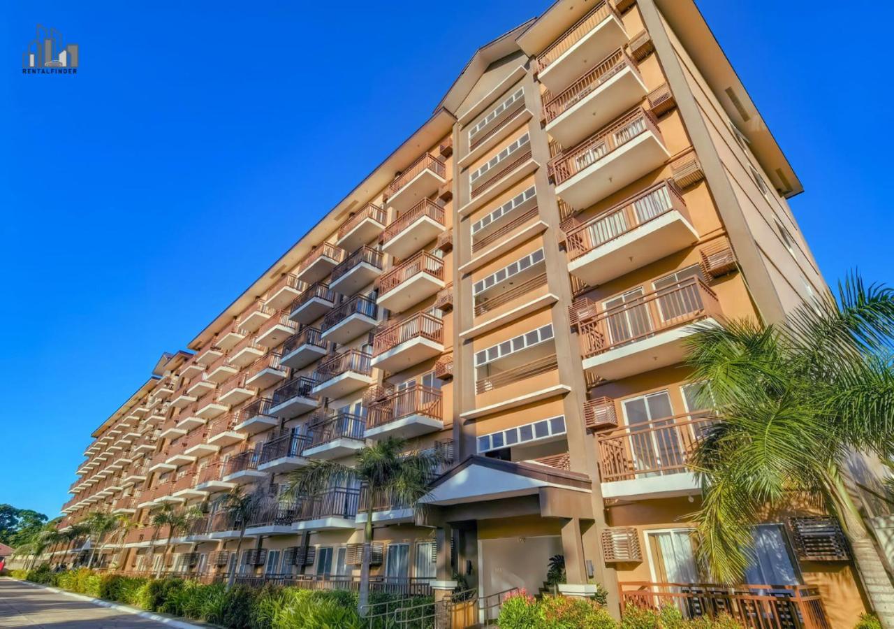 2BR Cozy Condo with a Balcony, FREE Pool, Gym Parking Near Airport - B2 6LusterB