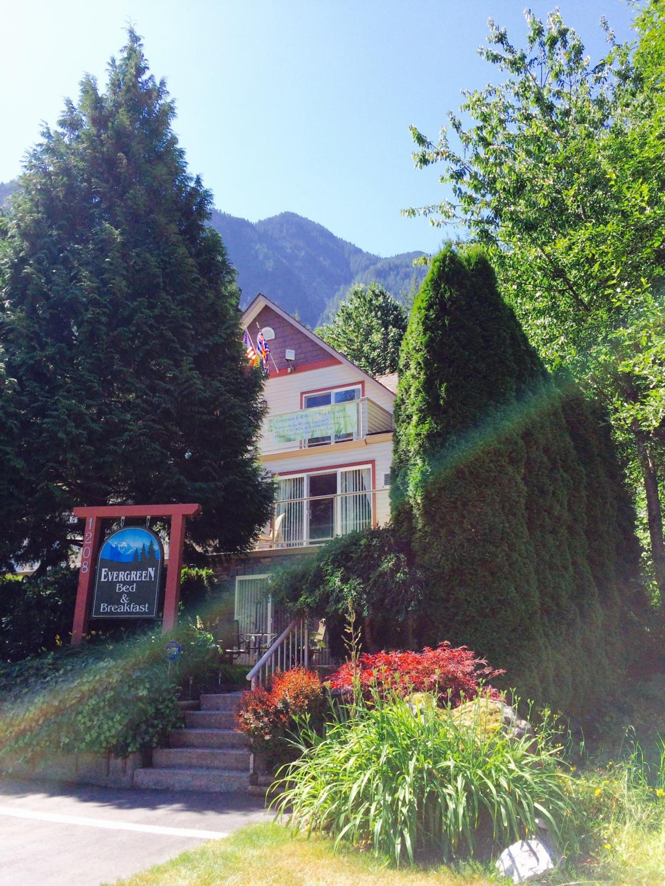 Evergreen Bed & Breakfast