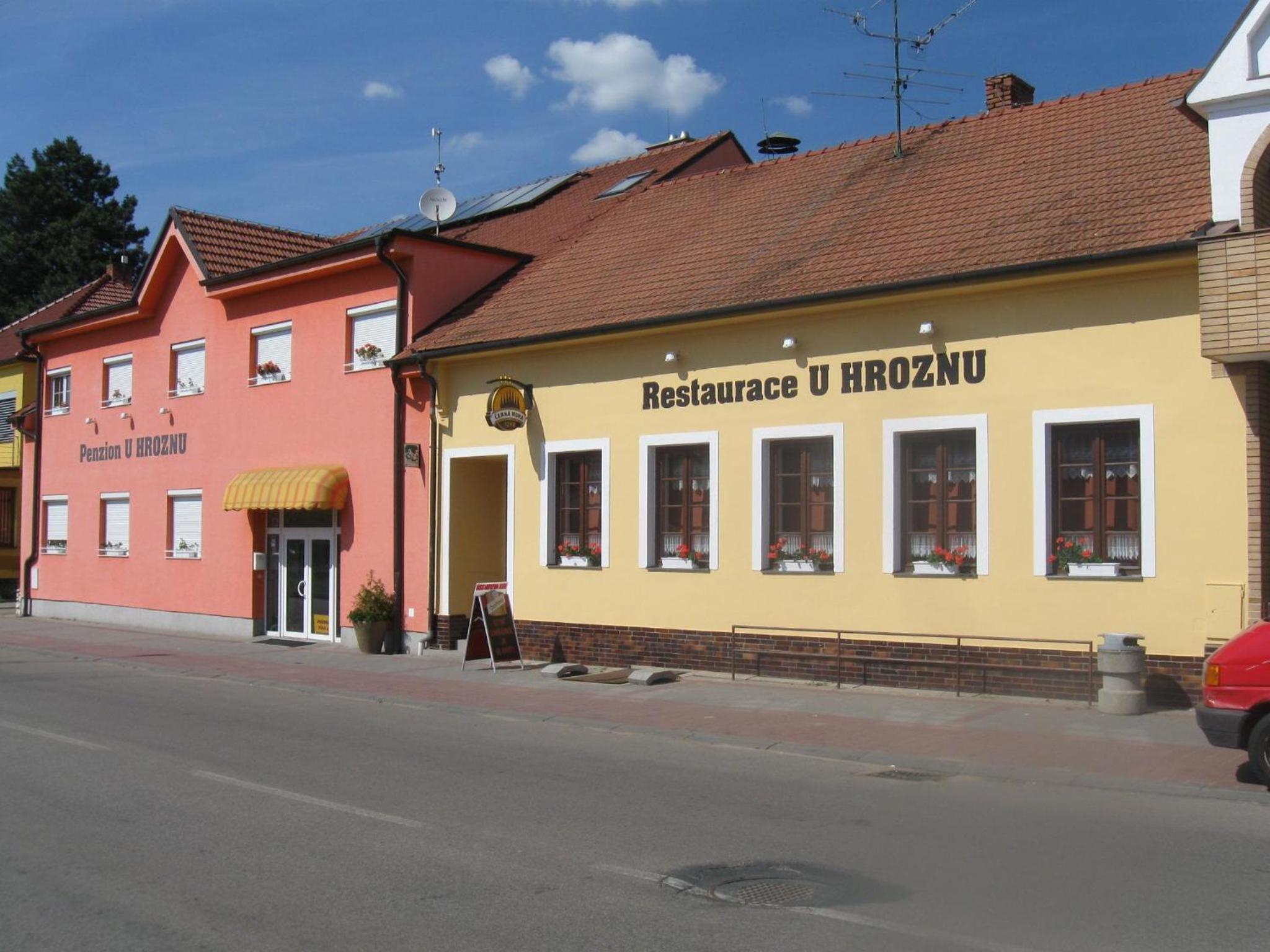Penzion a restaurace U Hroznu