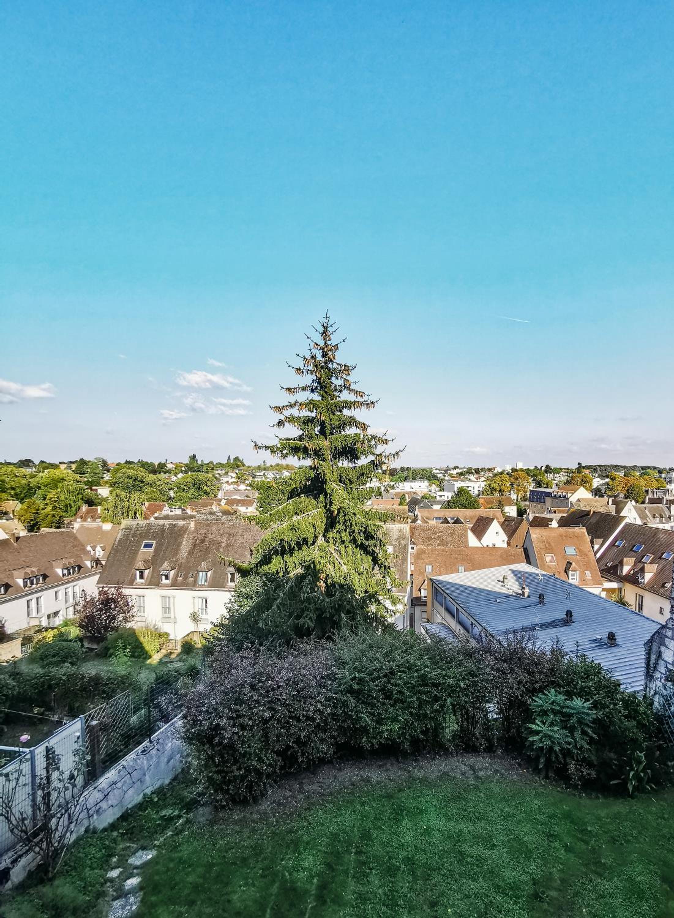 Charmant refuge avec vue sur la ville, Central