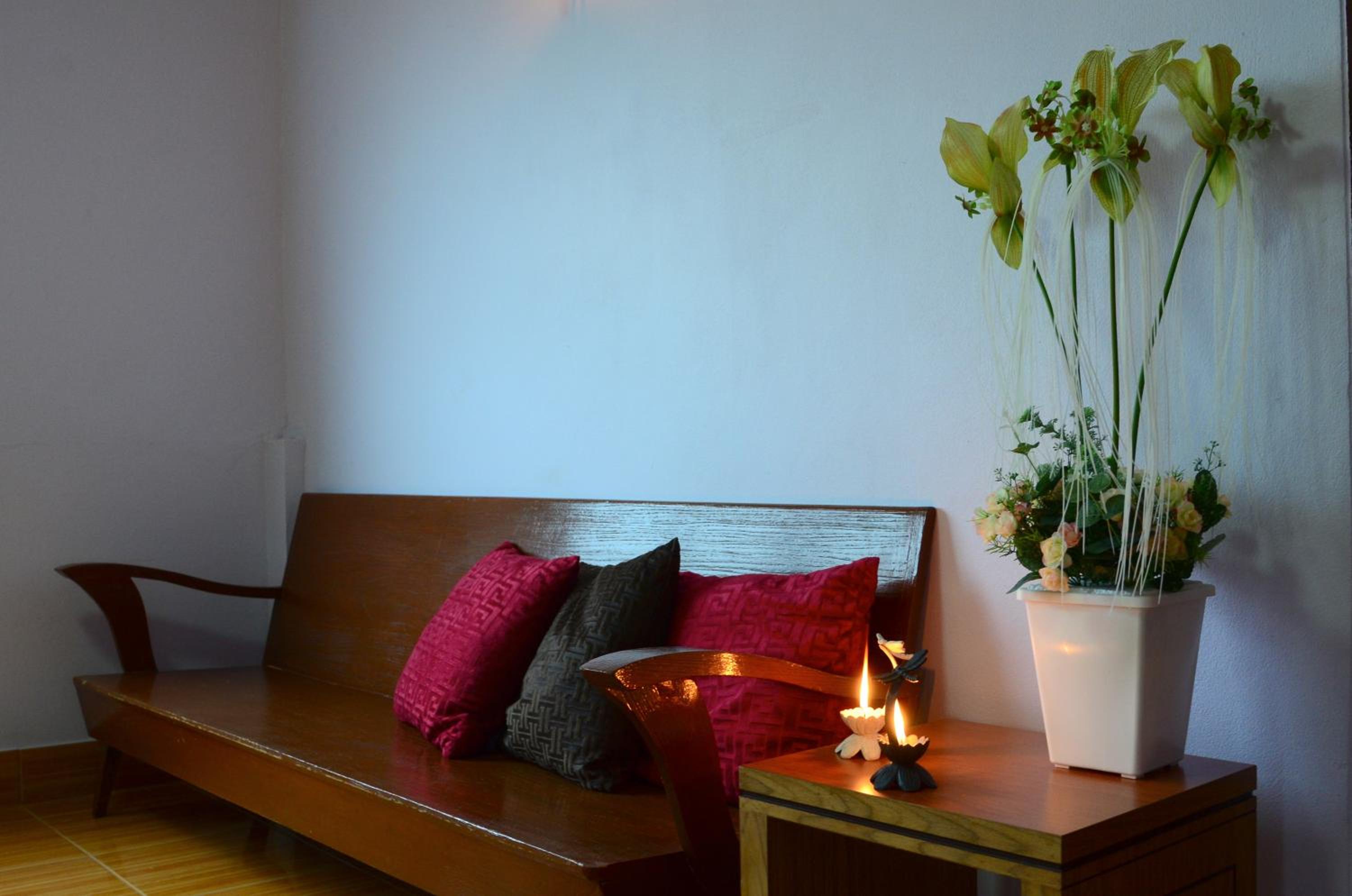 Phoonsab Hostel