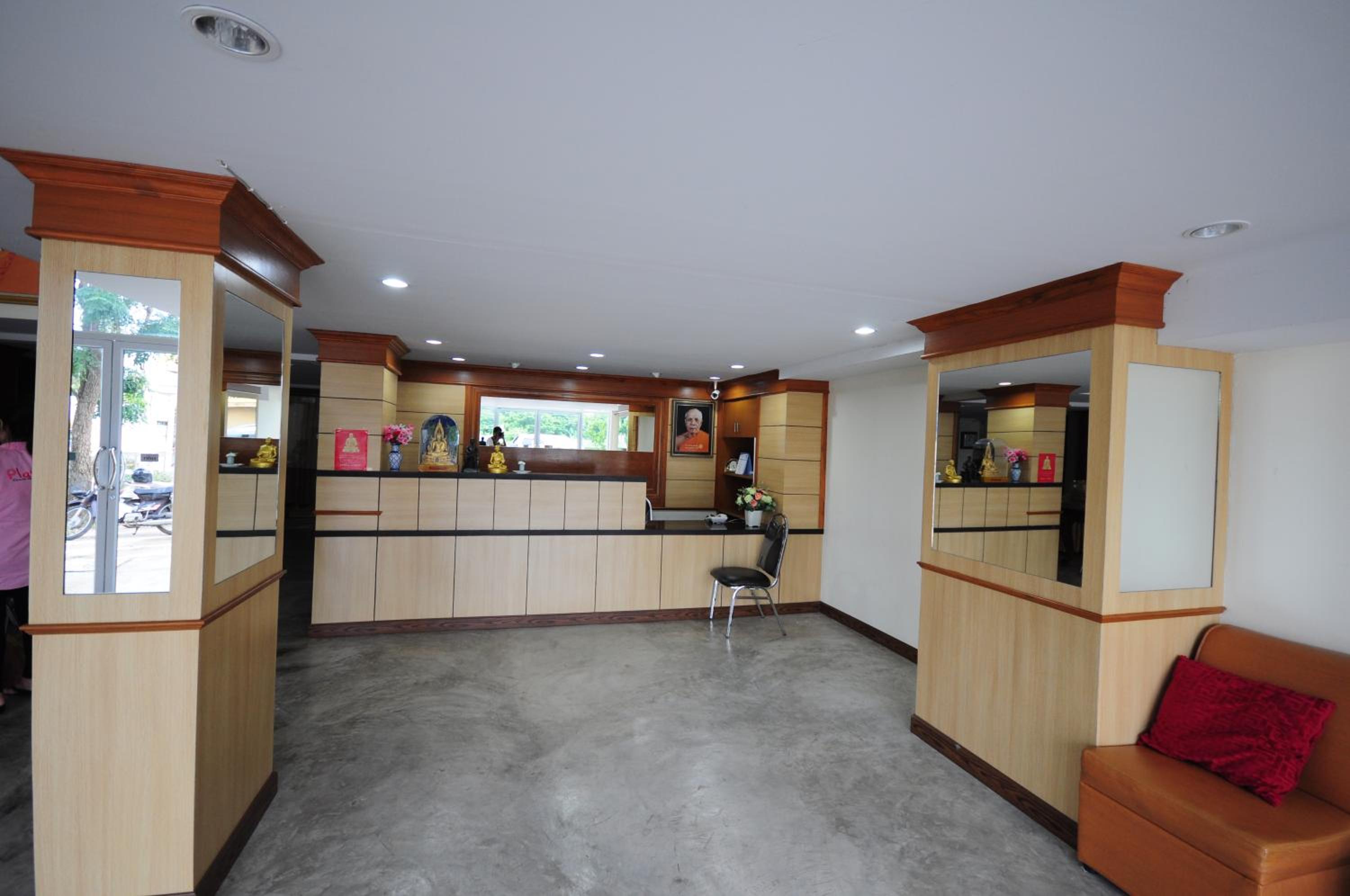 Phoonsab Hostel