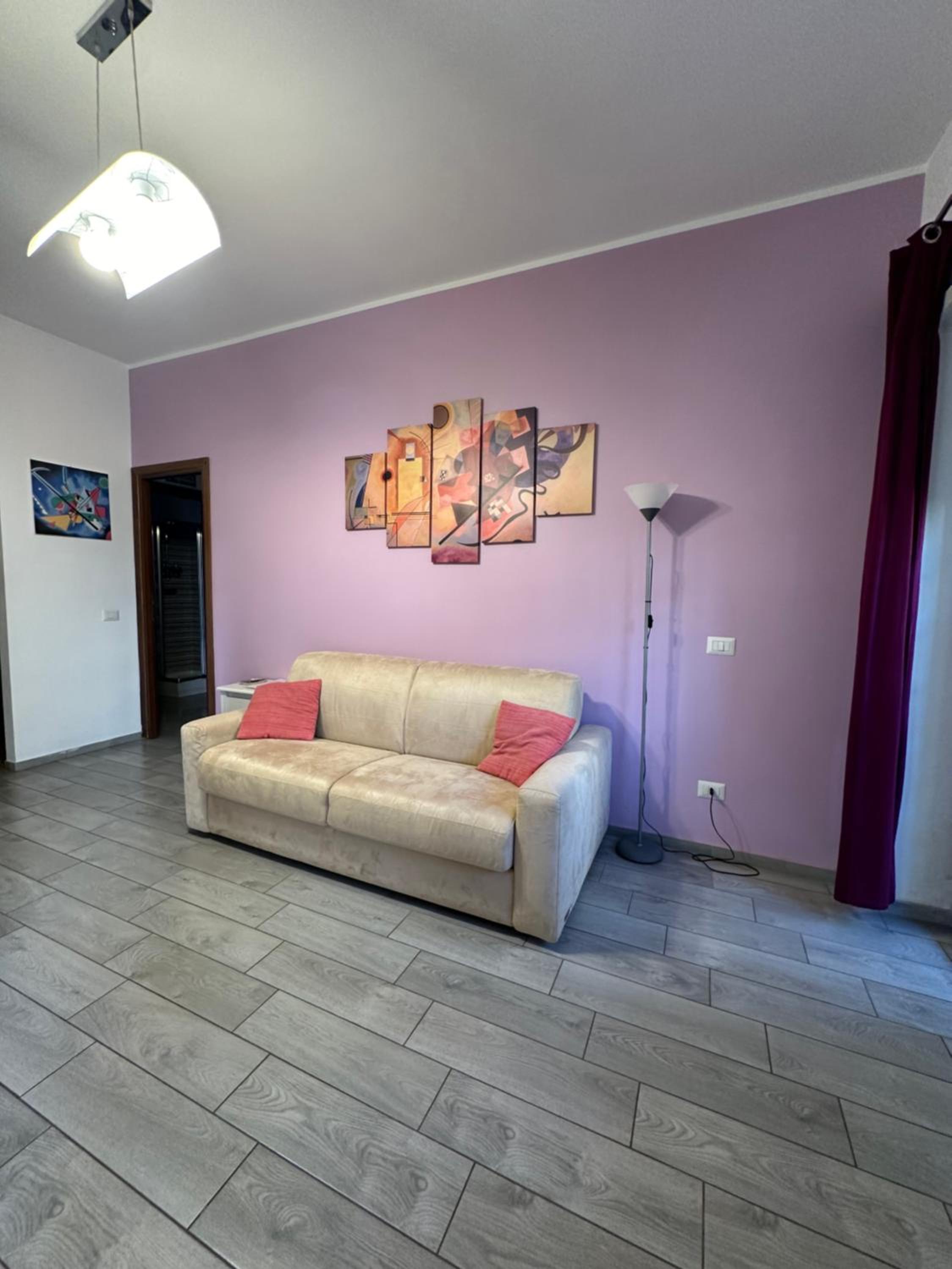 Lovely flat next to vatican - private entrance