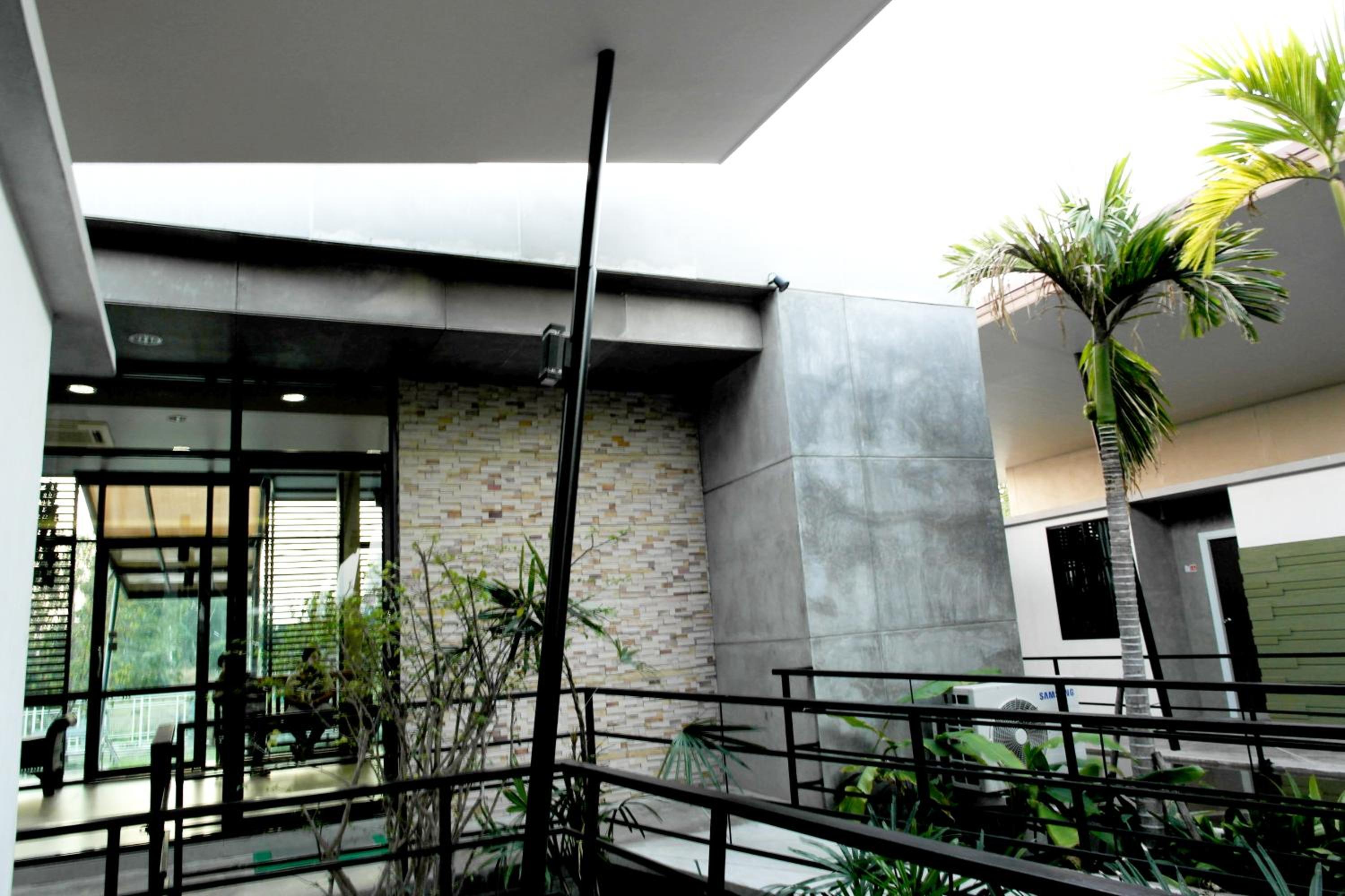 Mila Garden