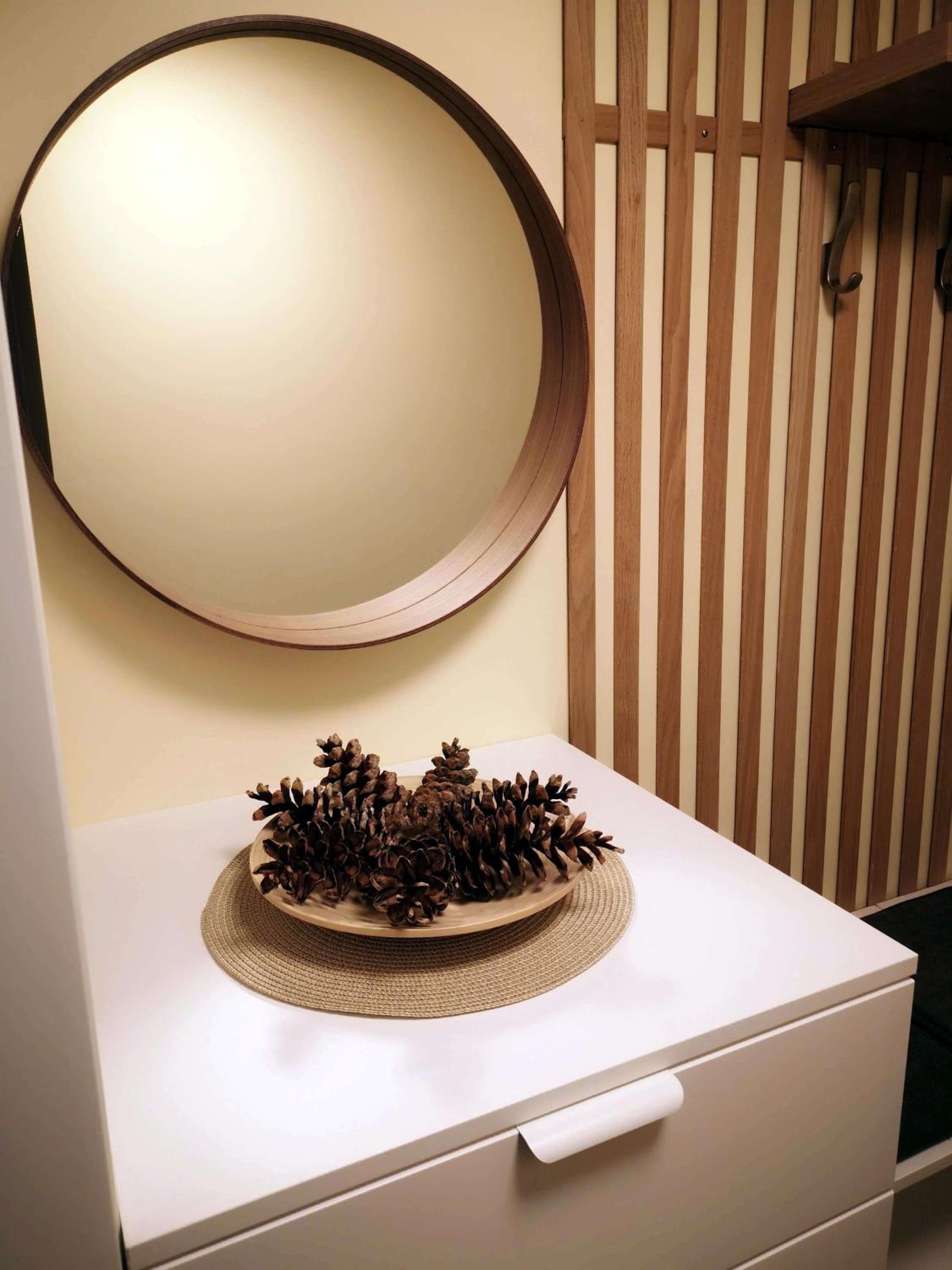 Pine Cone Apartment