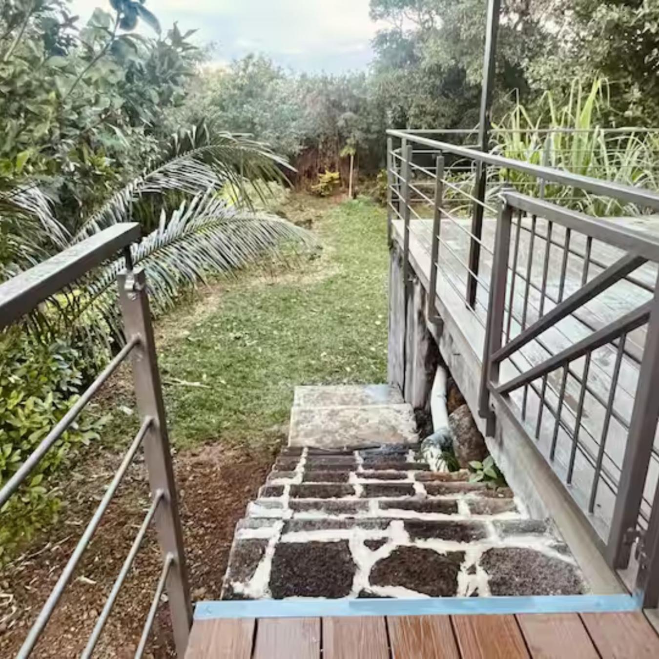 Mau Lakaz