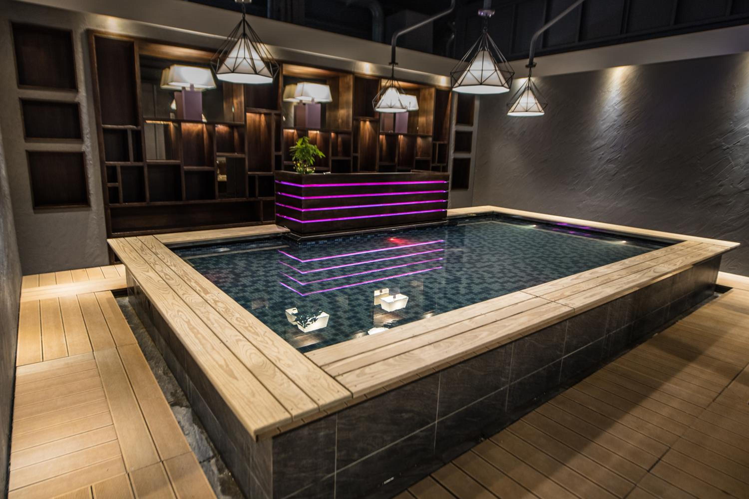 SIX FUKUN HOTEL