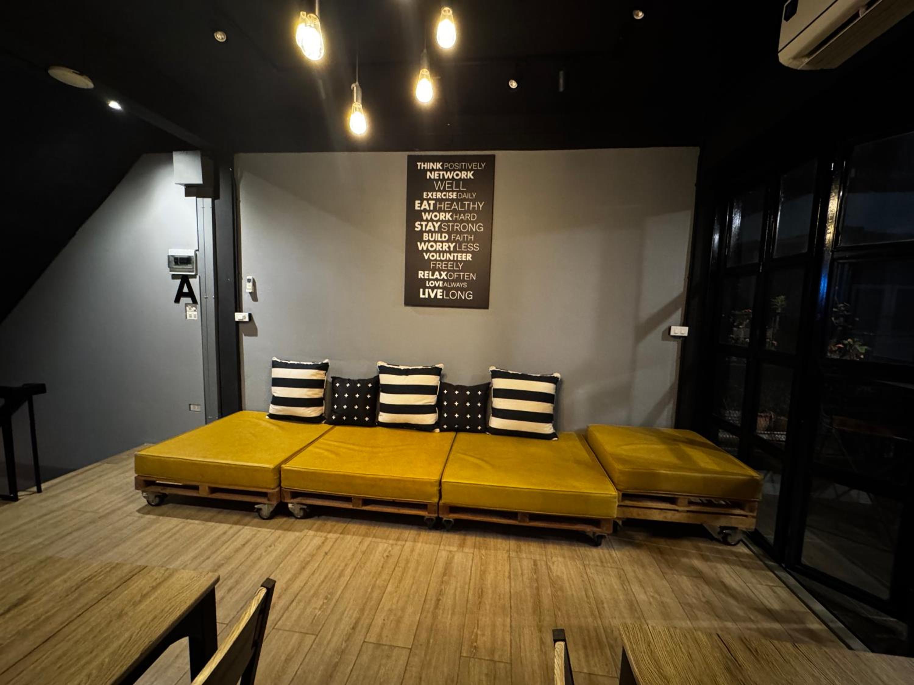 Stay At pan Hostel