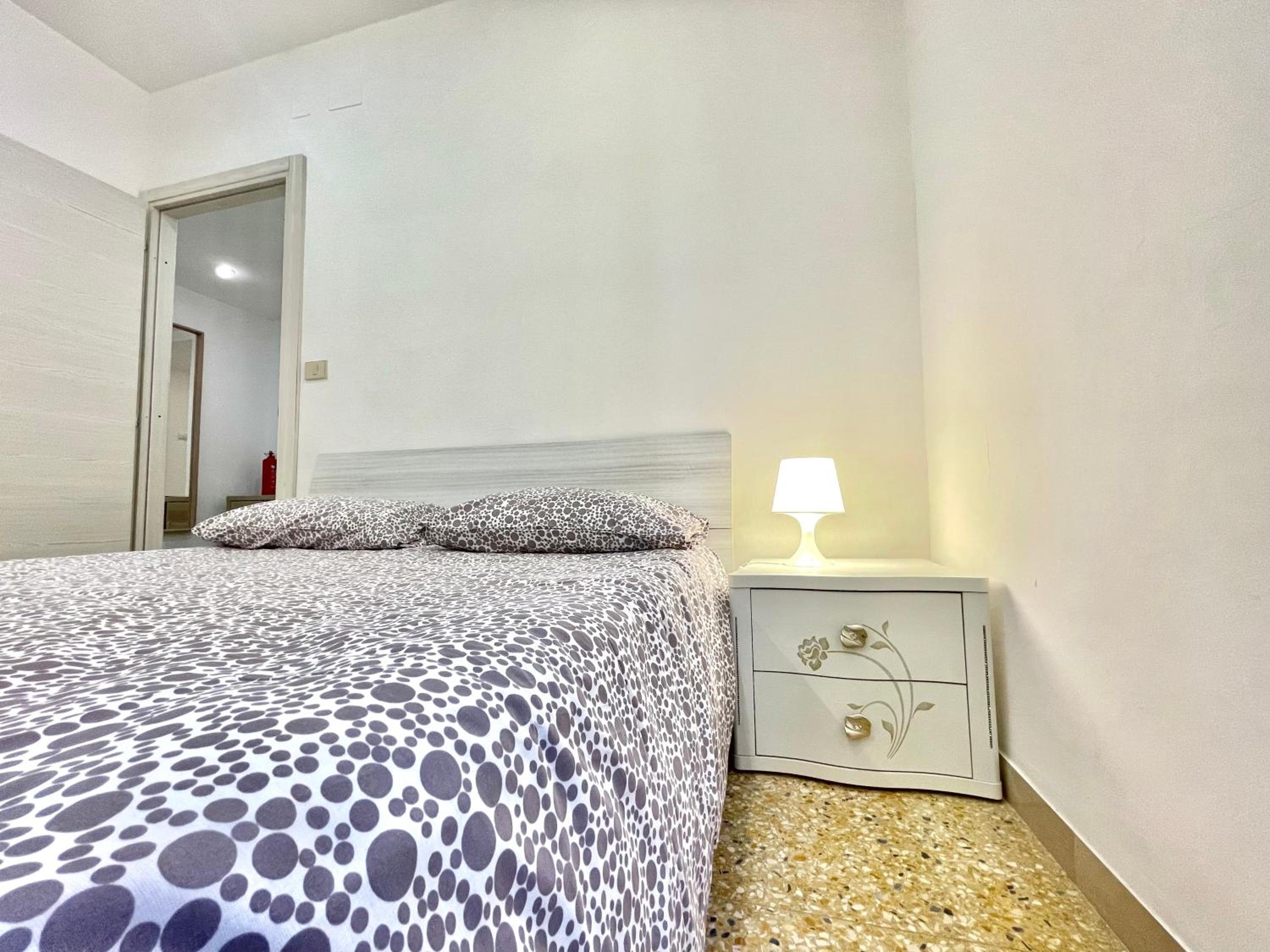 GRAMSCI HOUSE - a due passi dal mare - Anzio Centro