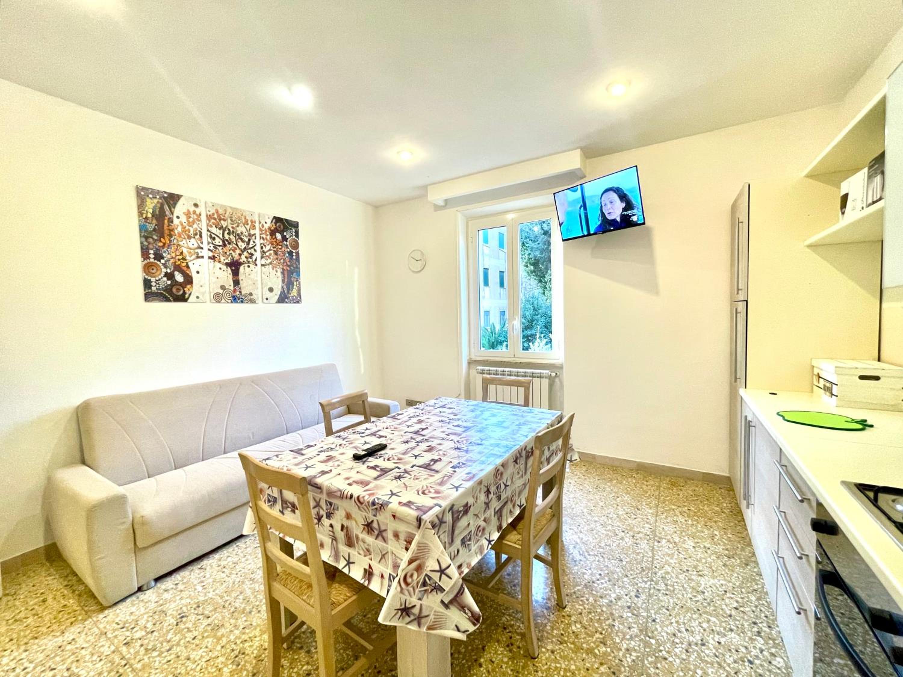 GRAMSCI HOUSE - a due passi dal mare - Anzio Centro