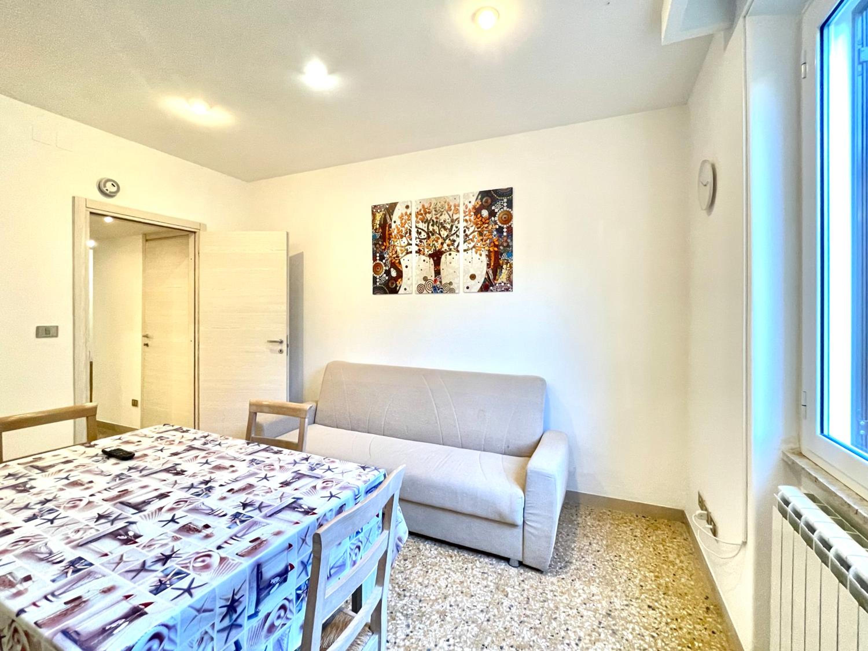 GRAMSCI HOUSE - a due passi dal mare - Anzio Centro