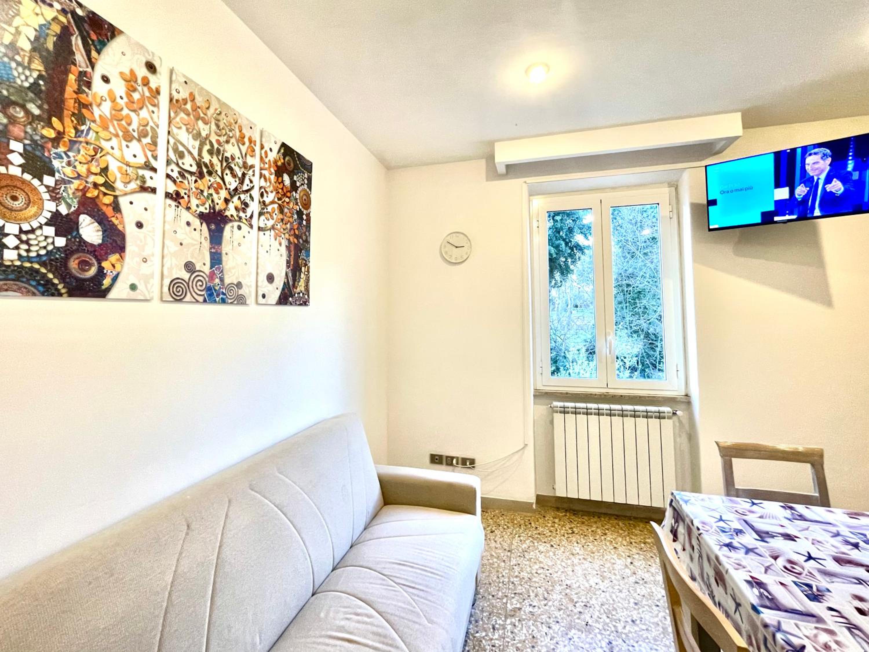 GRAMSCI HOUSE - a due passi dal mare - Anzio Centro