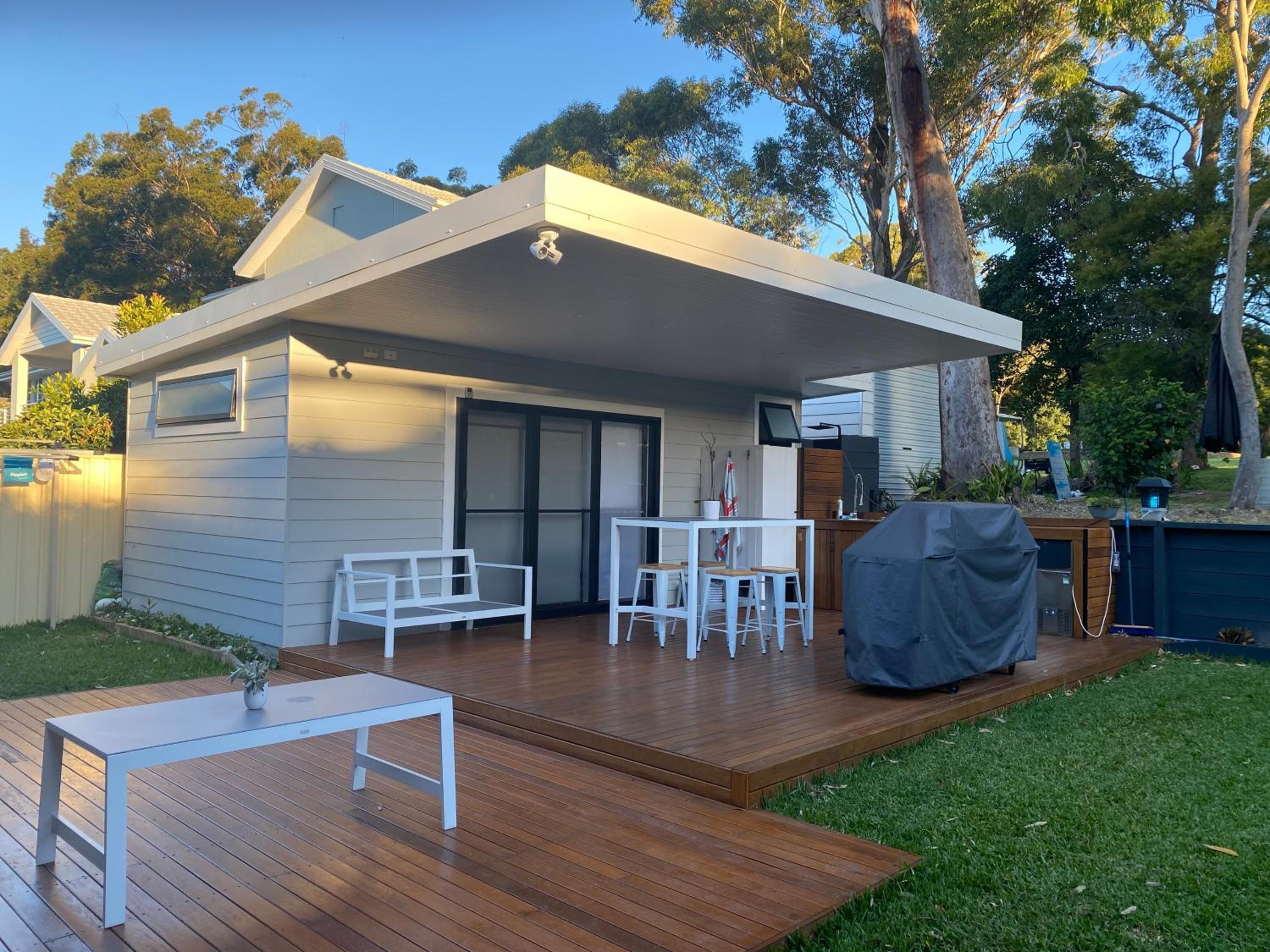 Golf Course & Beach Stay Self-Contained Guest House