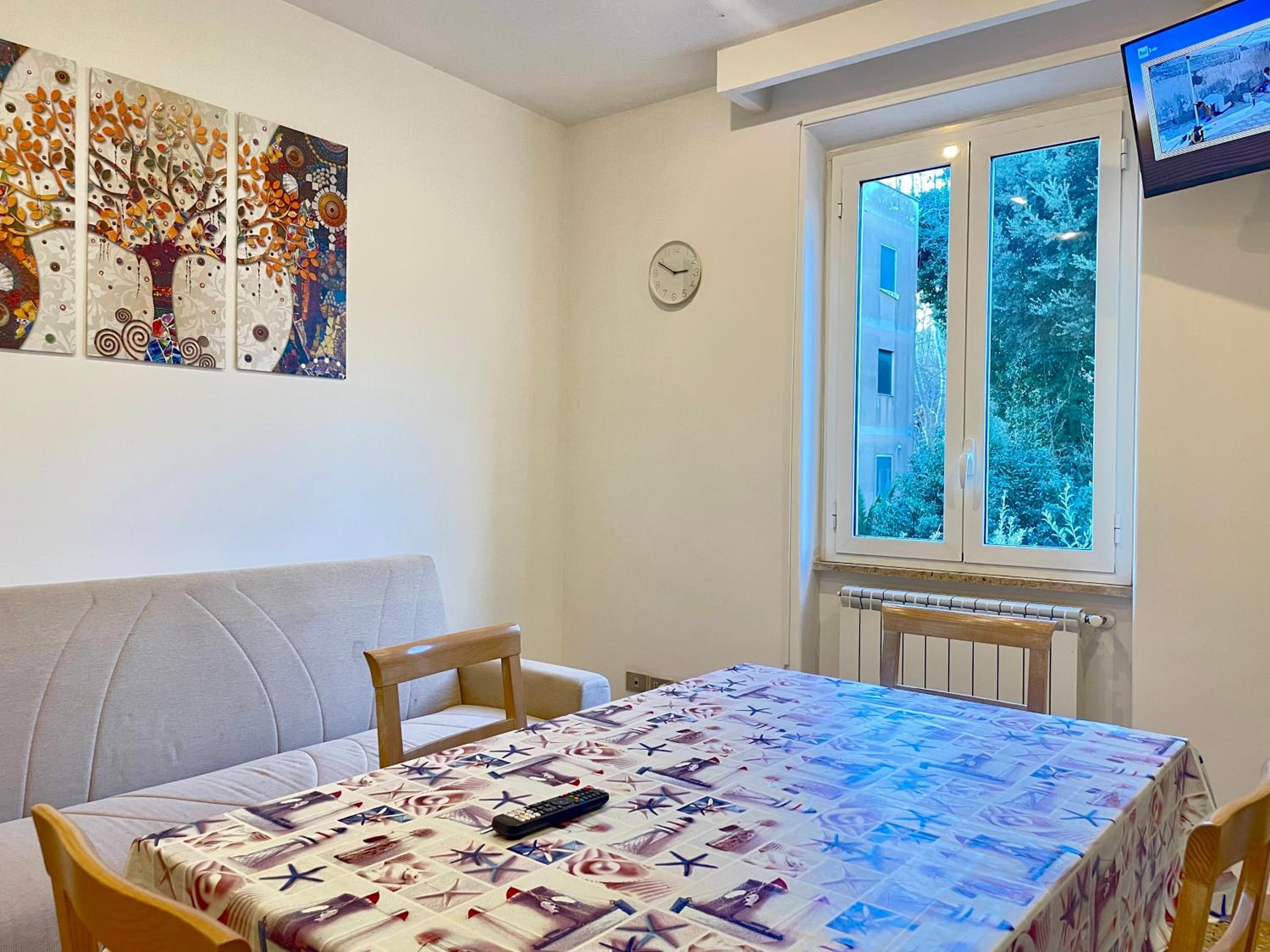 GRAMSCI HOUSE - a due passi dal mare - Anzio Centro