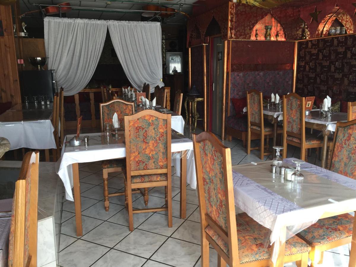 restaurant