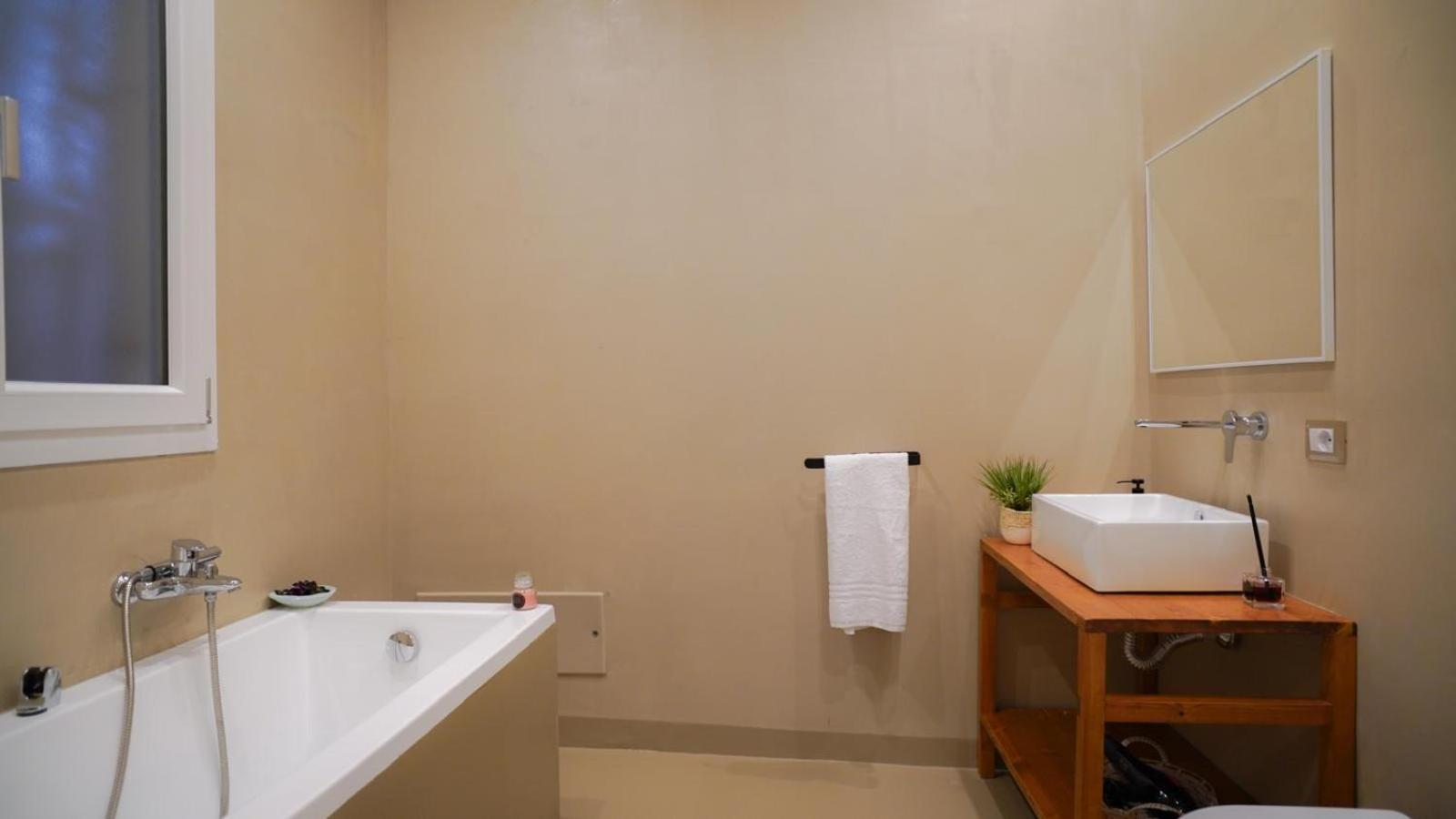 Marina Sea Apartments-Seaside Boutique