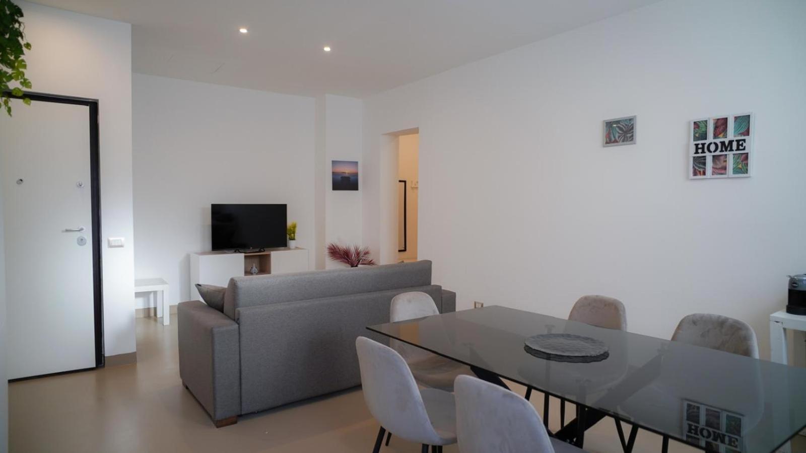 Marina Sea Apartments-Seaside Boutique