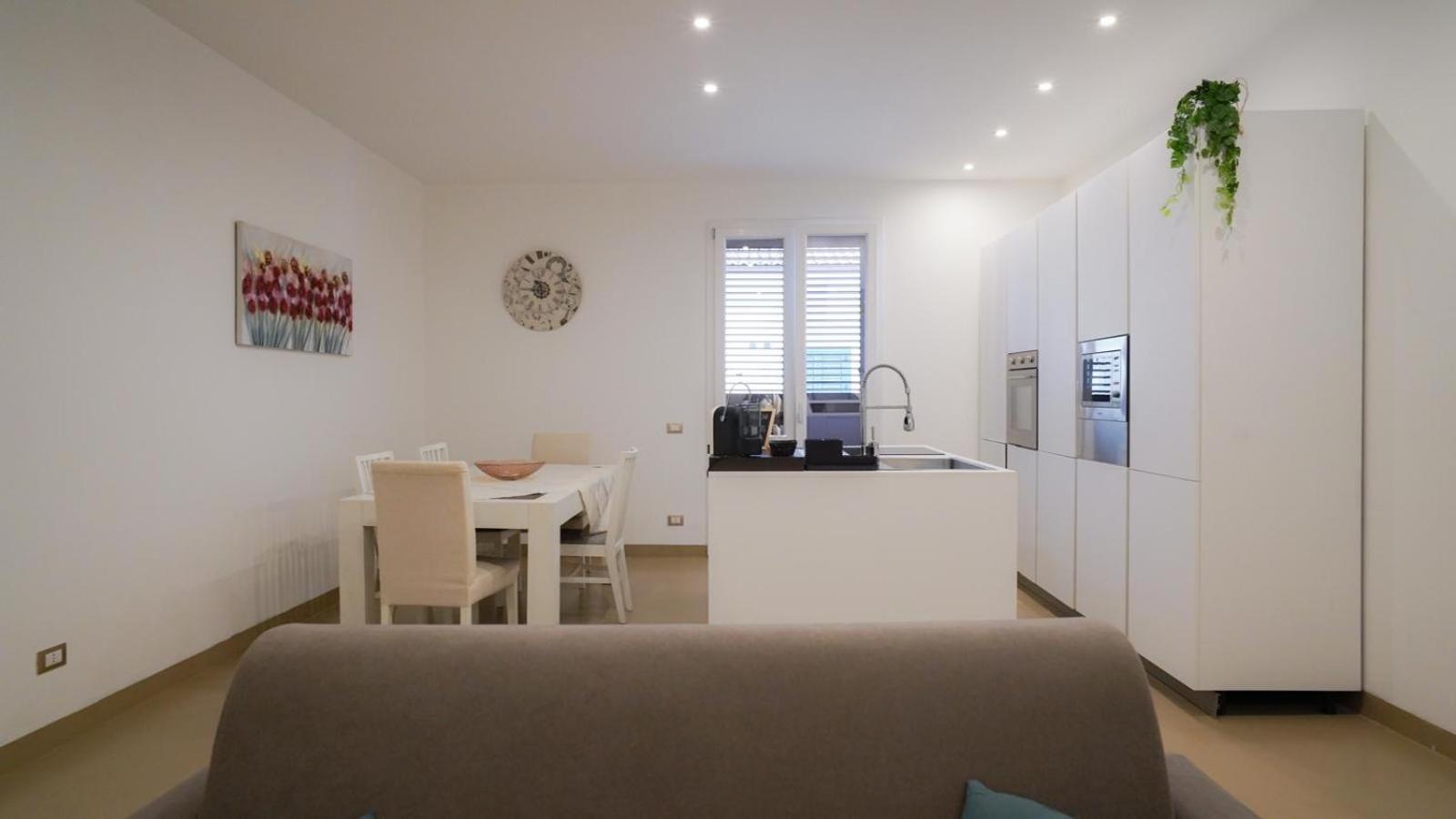 Marina Sea Apartments-Seaside Boutique