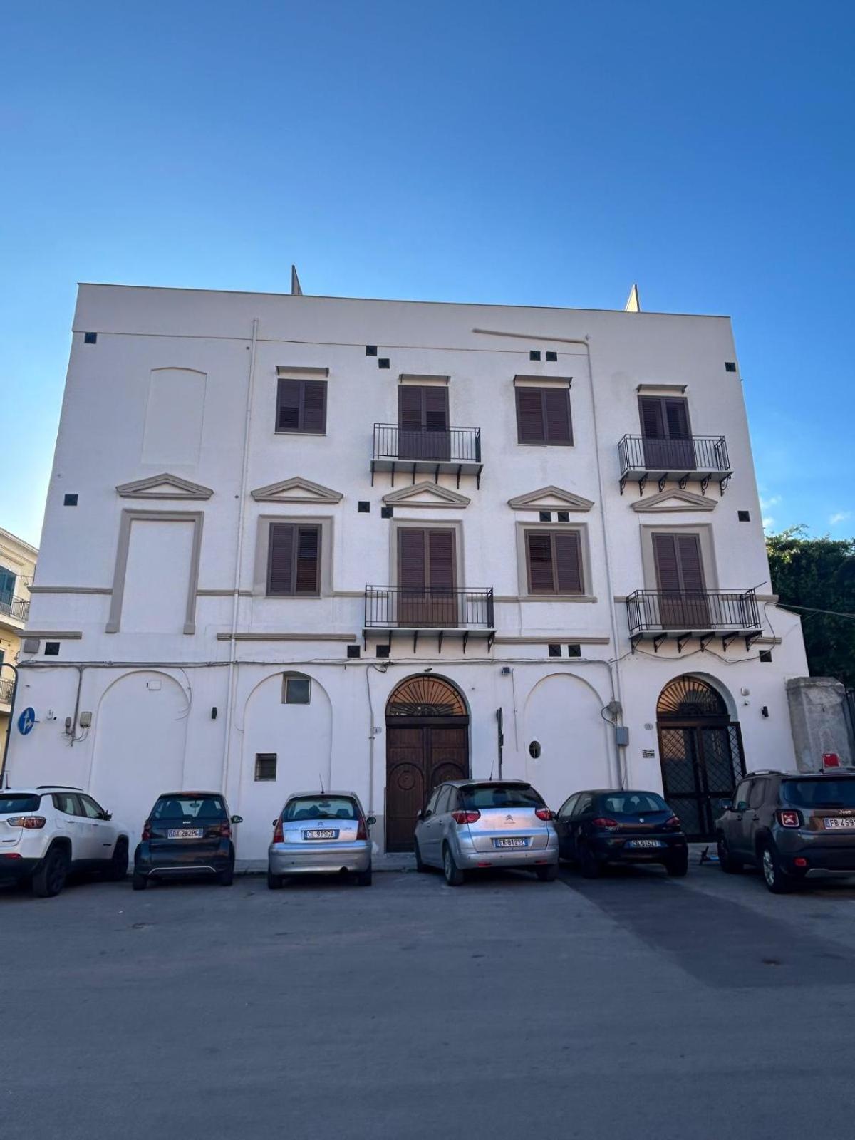 Marina Sea Apartments-Seaside Boutique