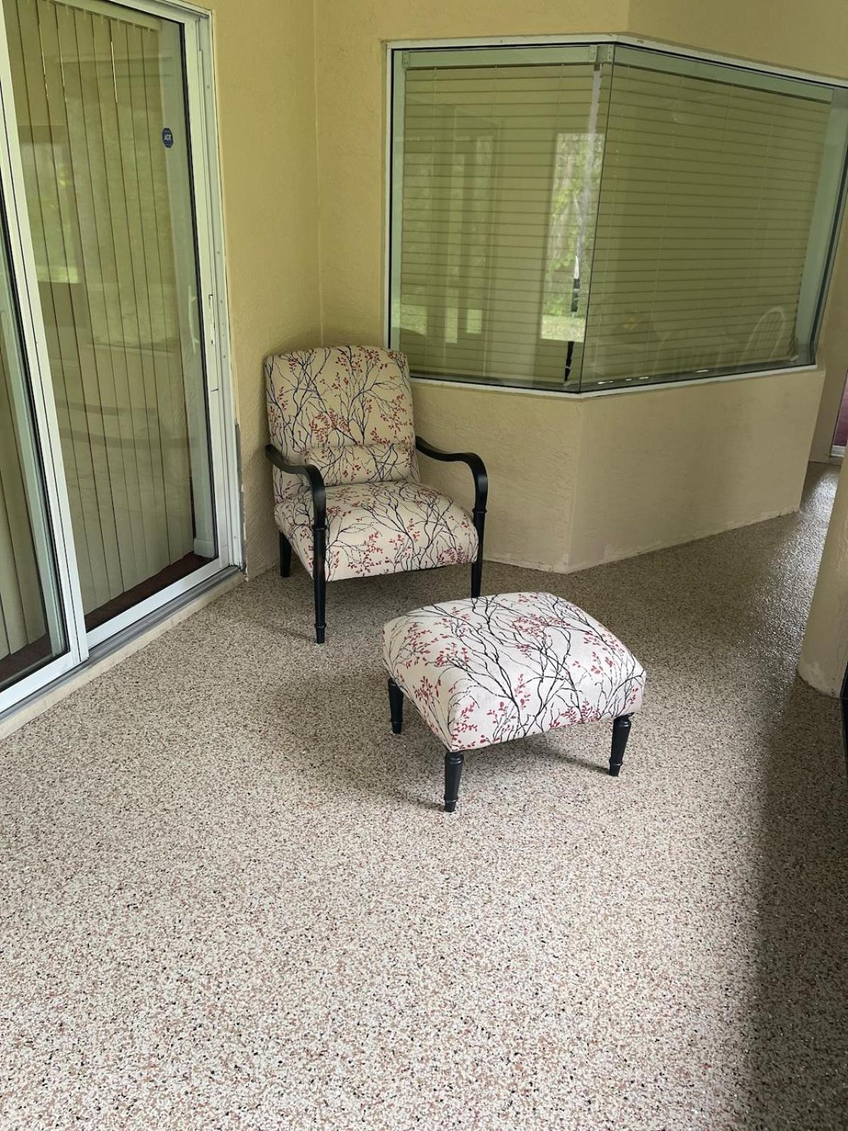 Cozy Private Home Close to the I95 Exit 284