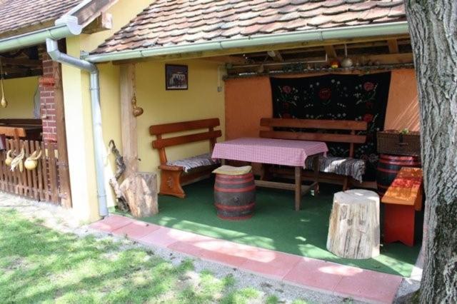 Photo 44
