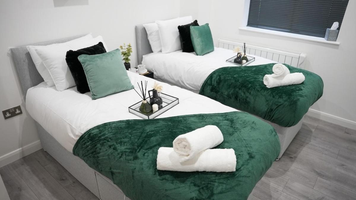 Emerald Luxe Leicester, City Centre Apartment, Sofa Bed, Netflix WiFi, Parking