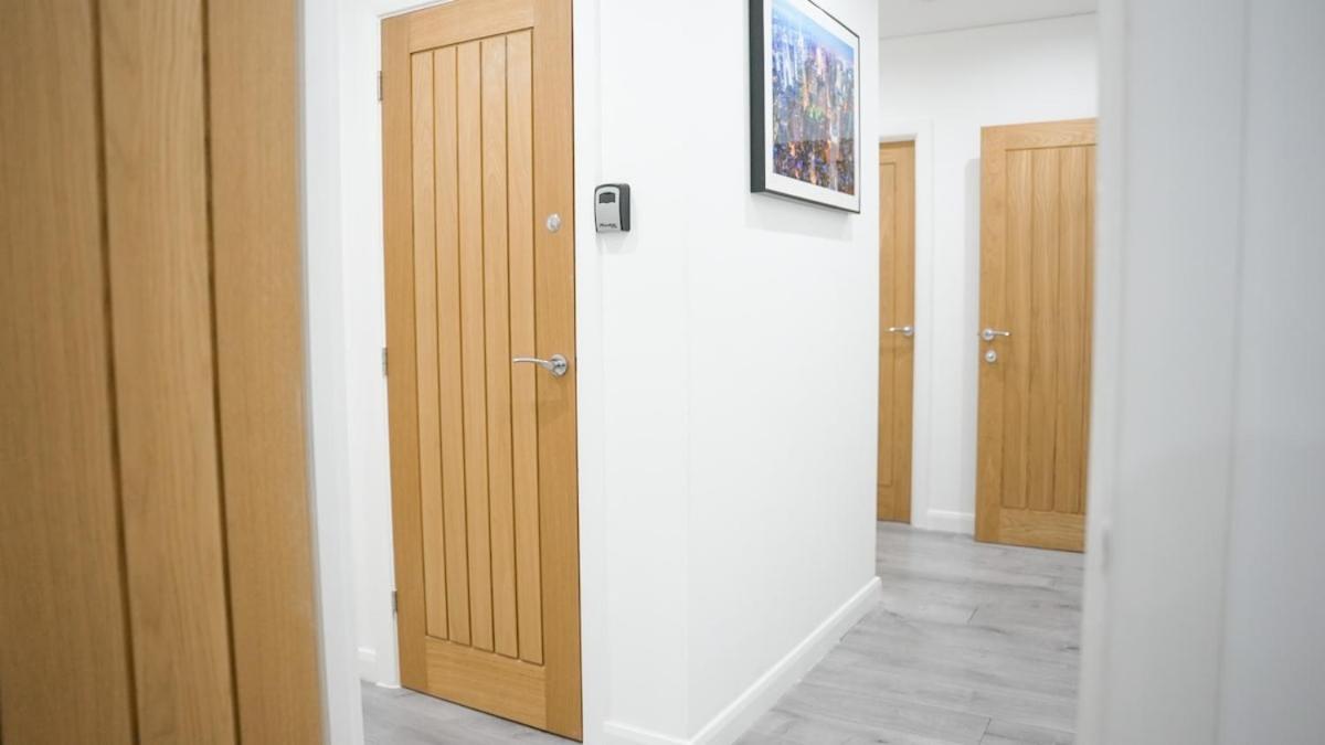 Emerald Luxe Leicester, City Centre Apartment, Sofa Bed, Netflix WiFi, Parking