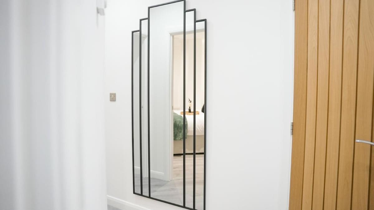 Emerald Luxe Leicester, City Centre Apartment, Sofa Bed, Netflix WiFi, Parking