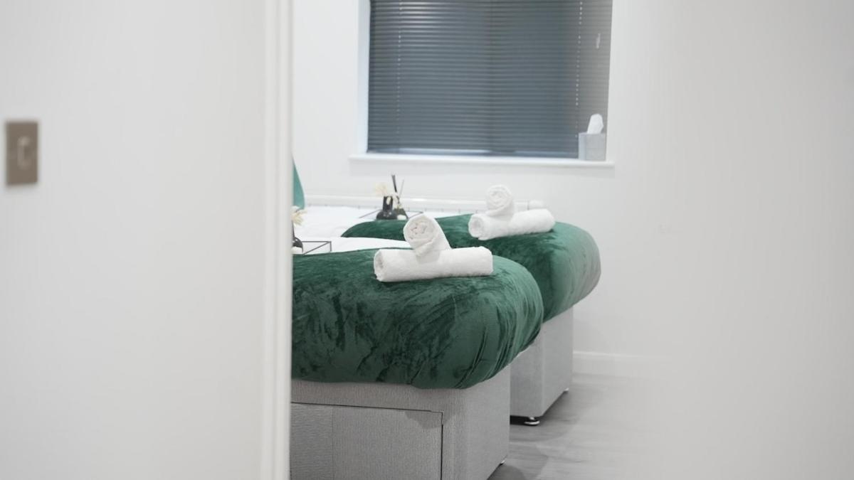 Emerald Luxe Leicester, City Centre Apartment, Sofa Bed, Netflix WiFi, Parking