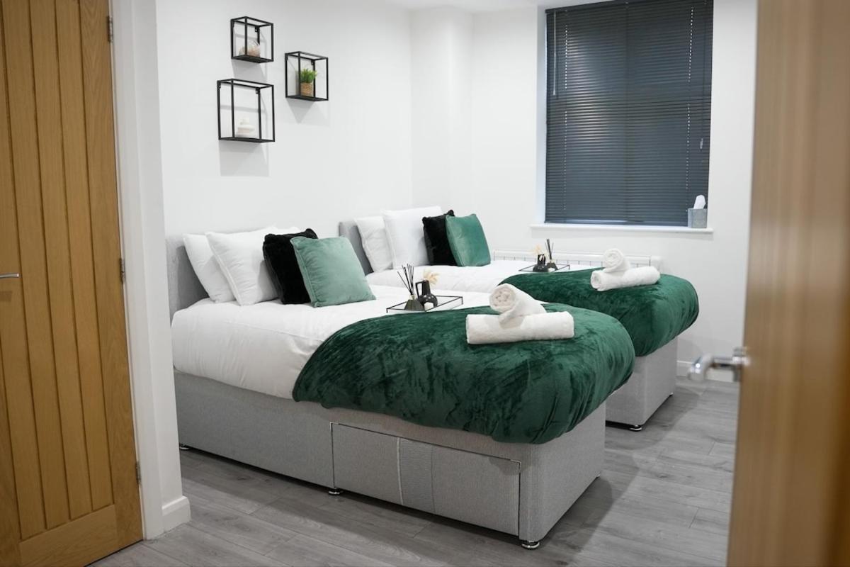 Emerald Luxe Leicester, City Centre Apartment, Sofa Bed, Netflix WiFi, Parking