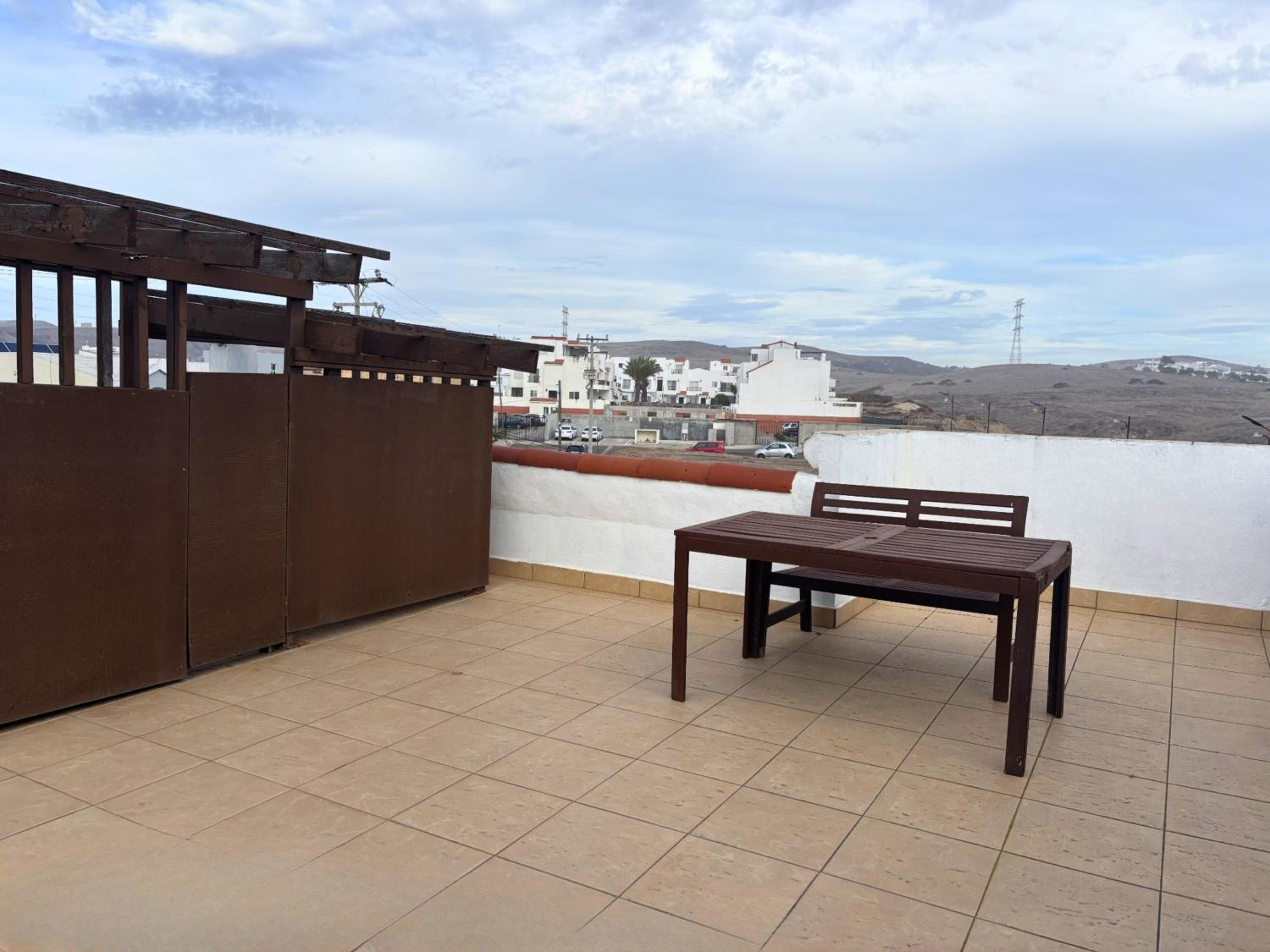Spacious Rooftop House w/ King Bed, photo 12