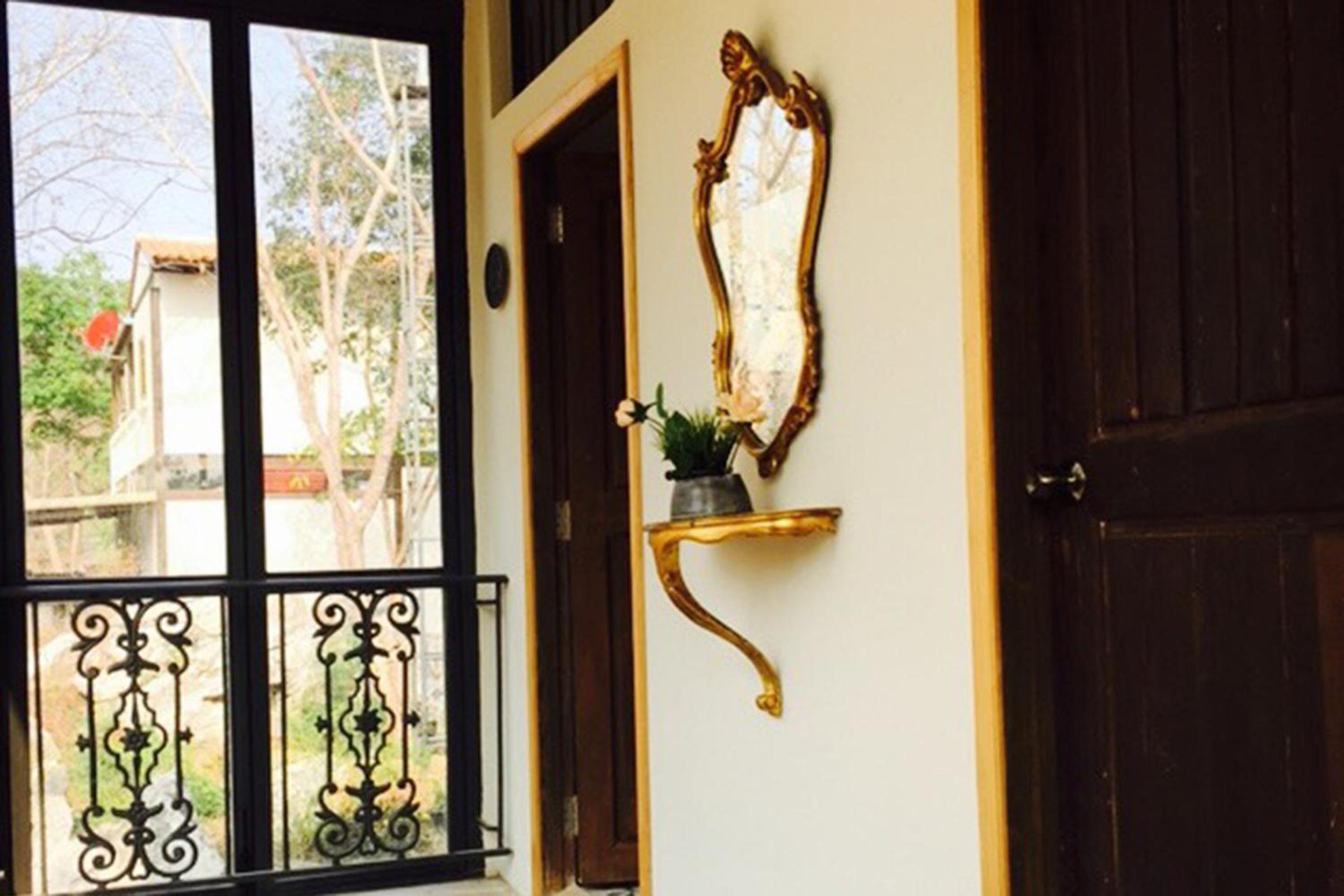 Mela Garden Retreat Cottage