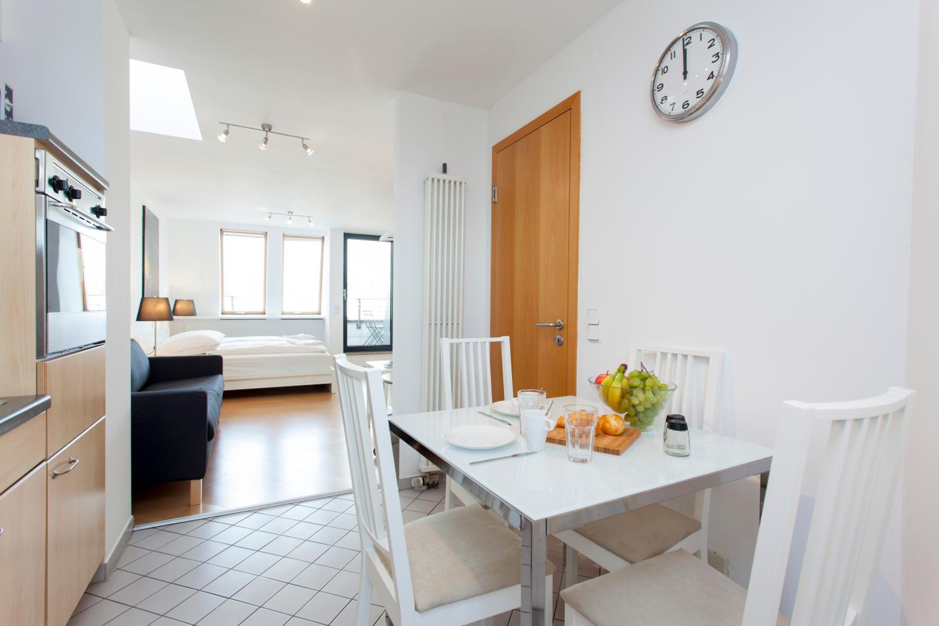 The Danziger, 2 unique roof top units in PrenzlauerBerg, group & family friendly, from 2 up to 7 Guests