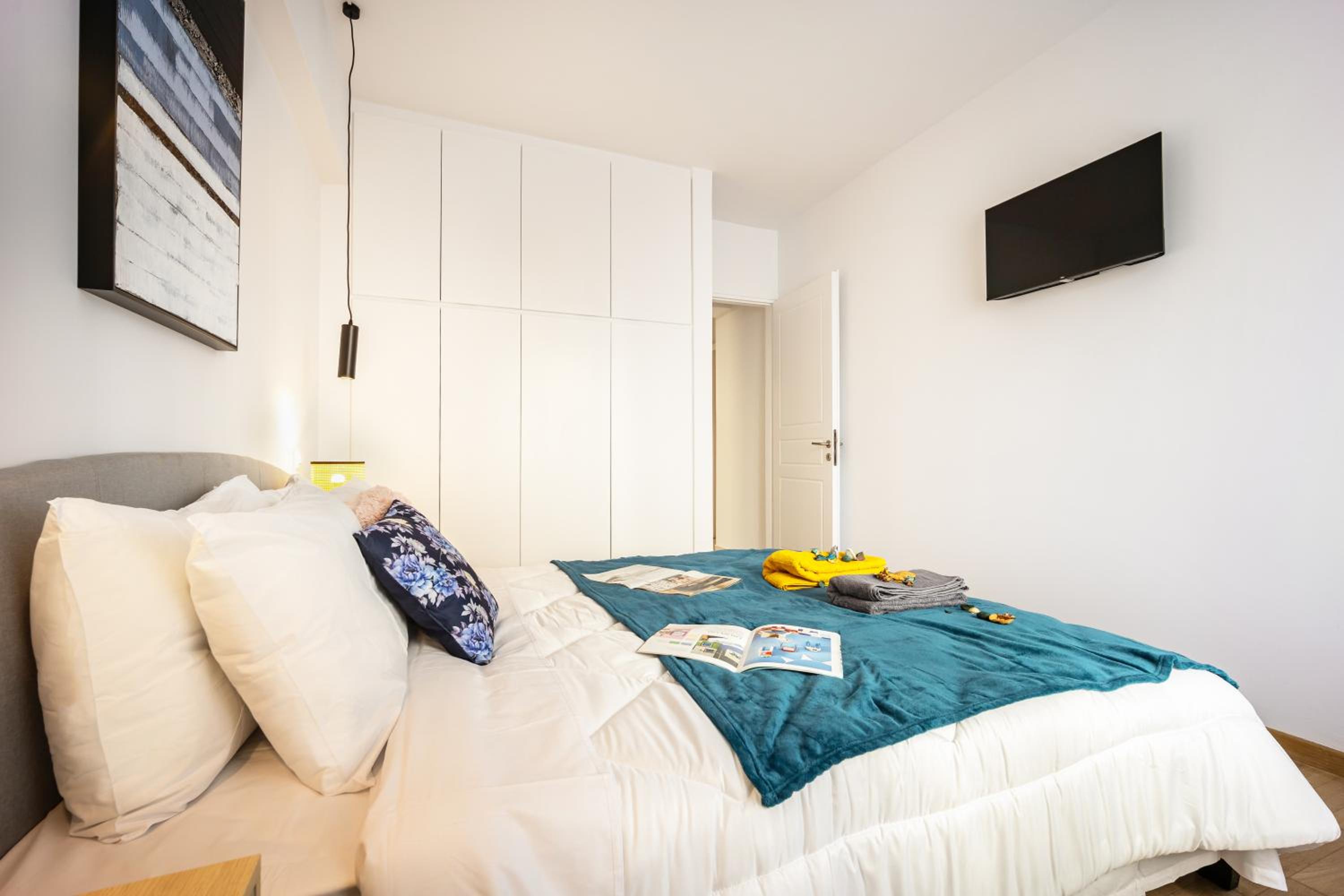 Acropolis Retreat Stay in Style