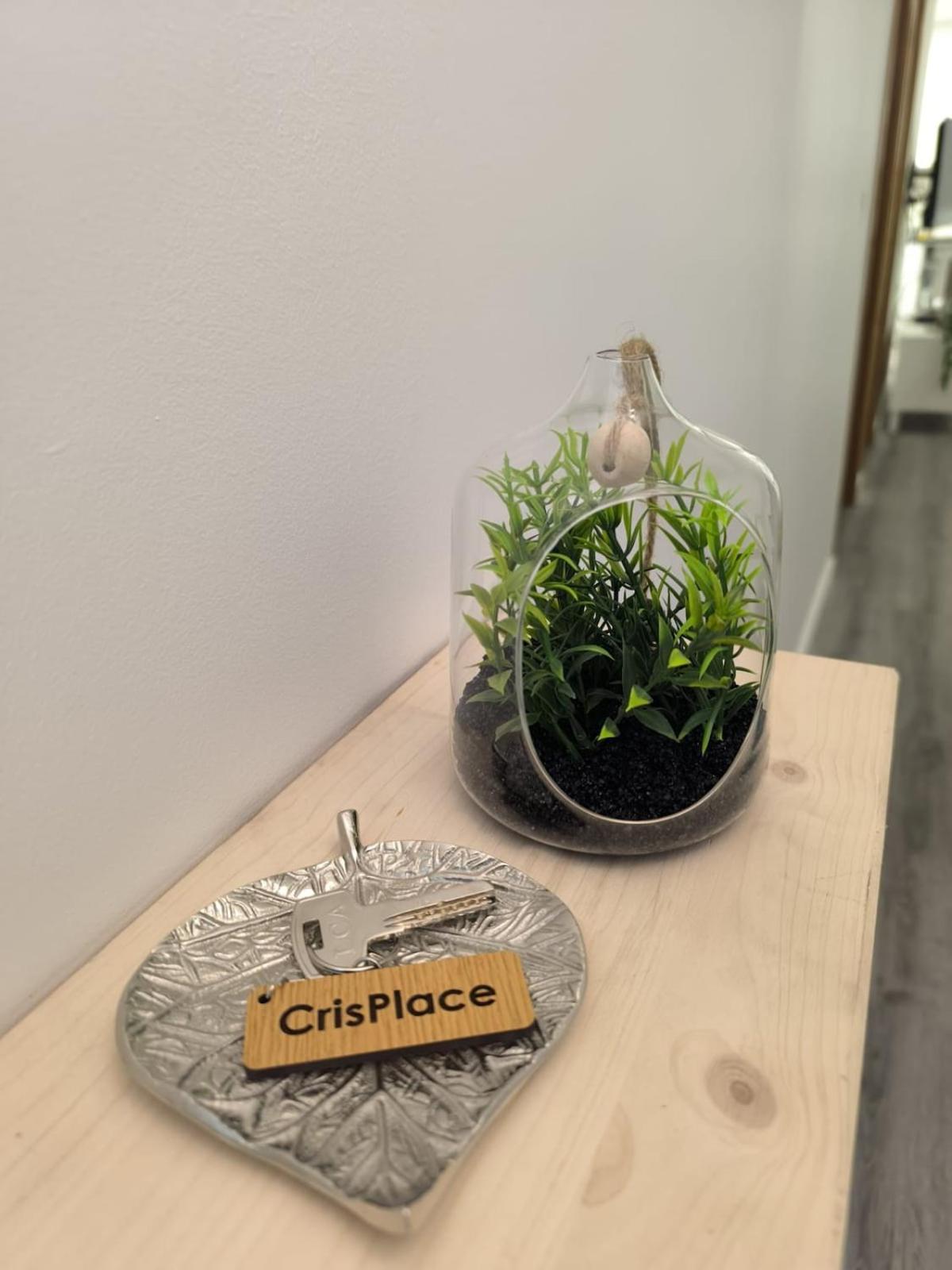 Cris Place